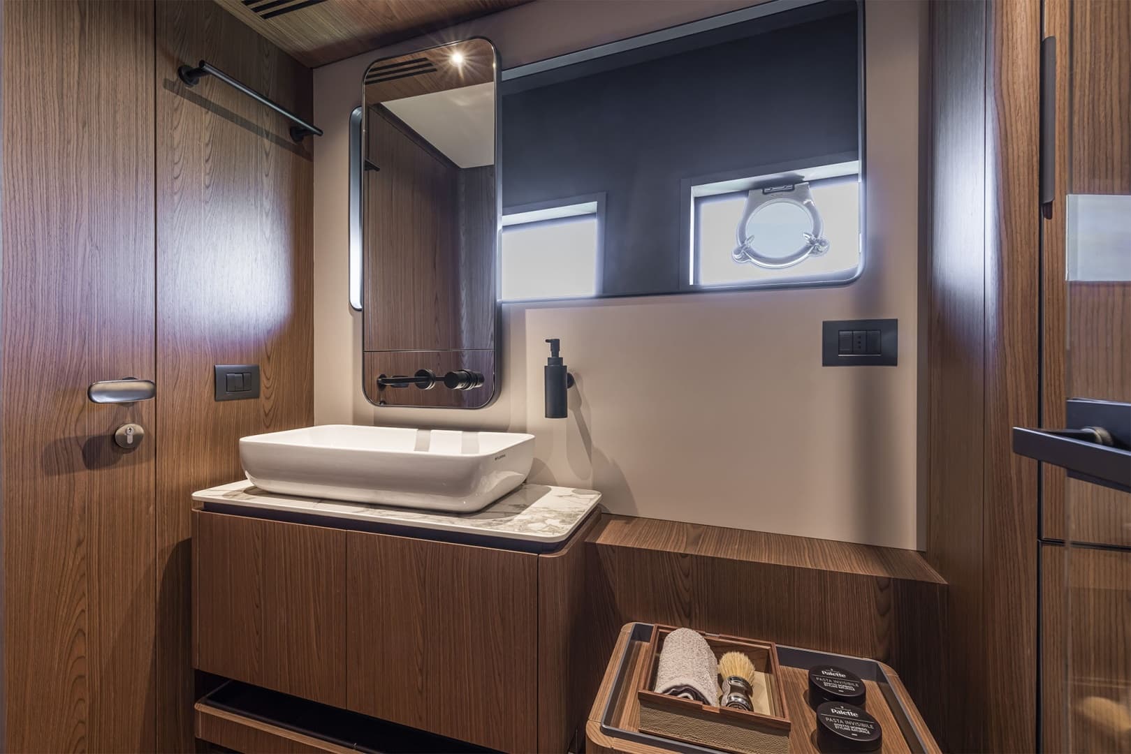 2025 Ferretti Yachts 