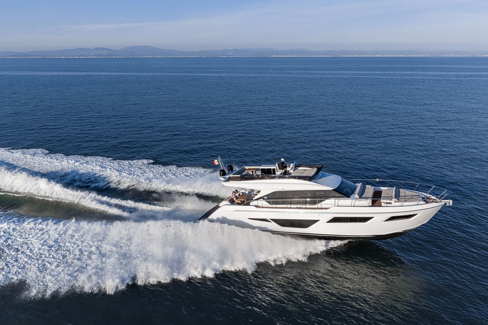 2025 Ferretti Yachts 