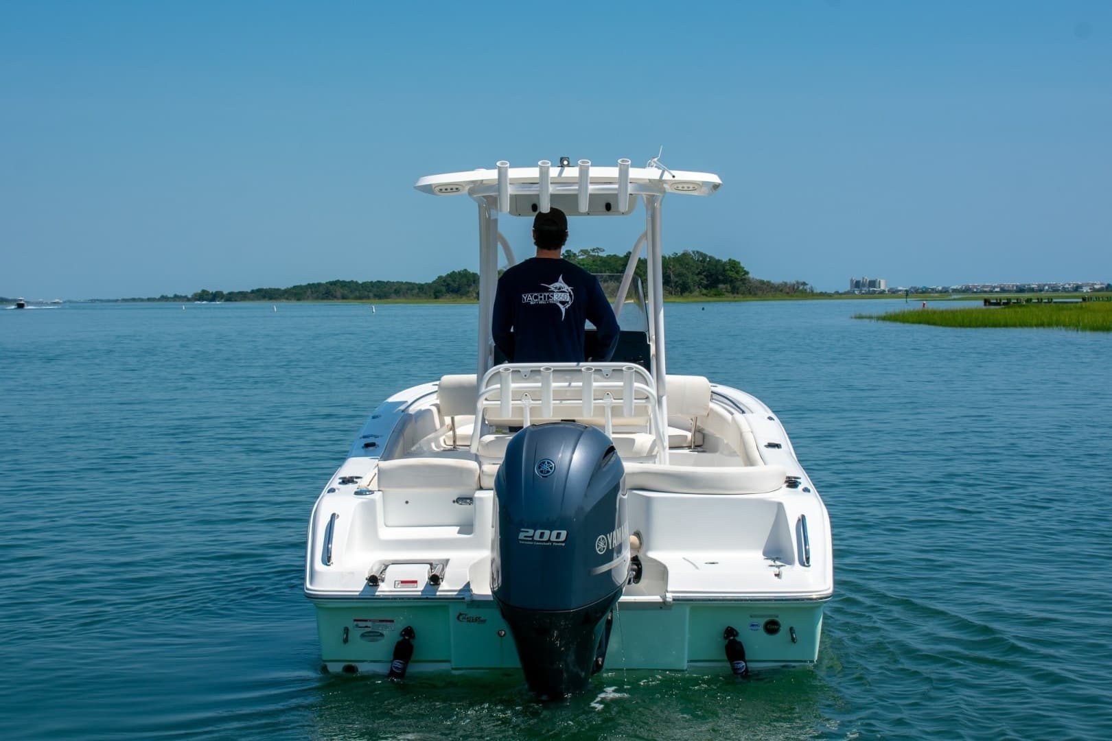 2022 Sea Hunt Ultra 219