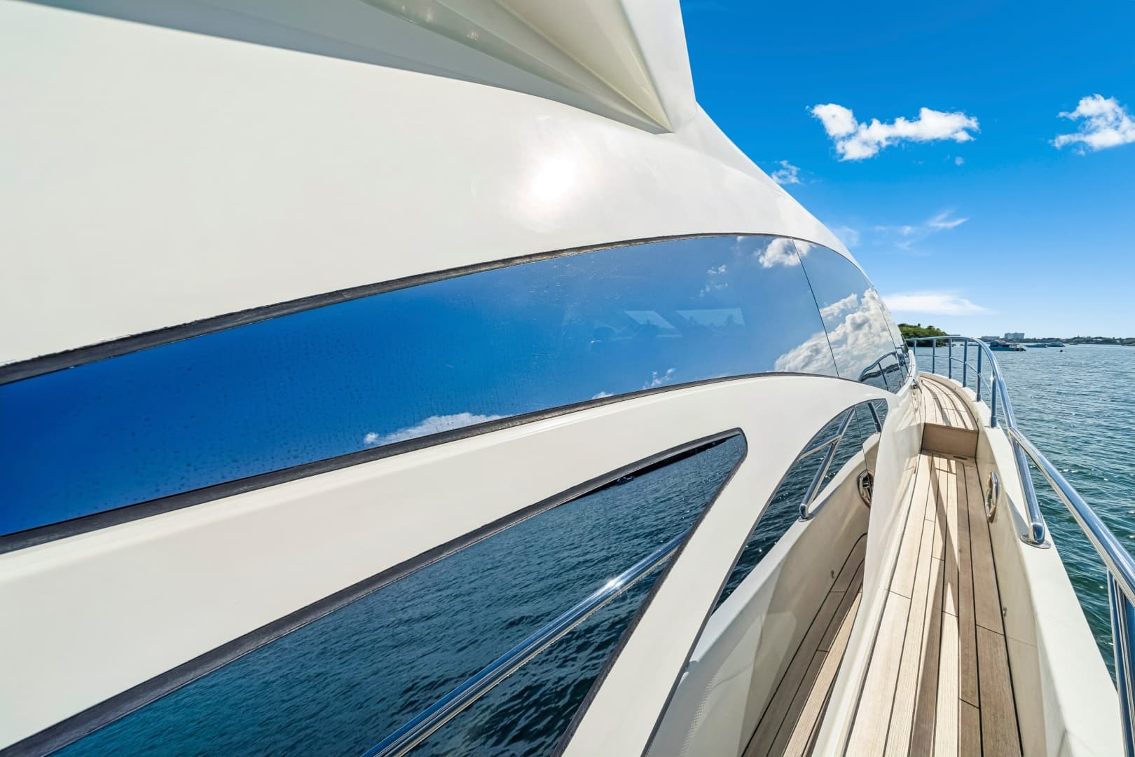 2009 Azimut 86S