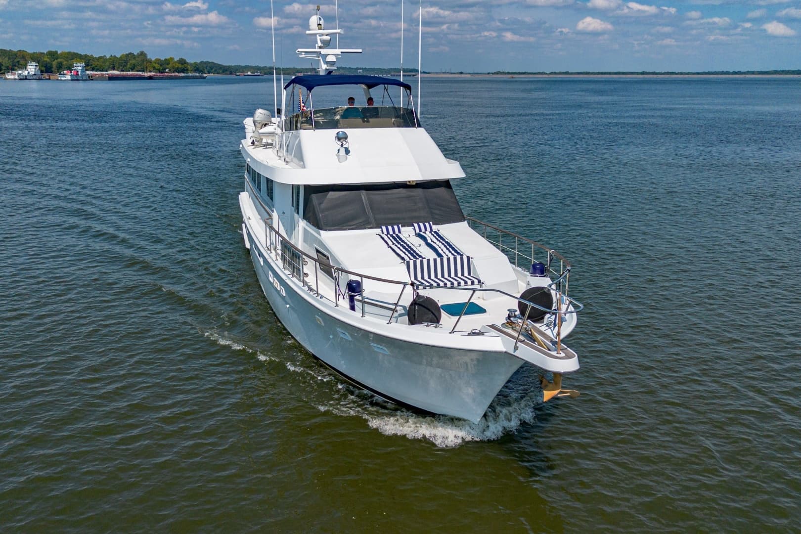 1988 Hatteras 70 Cockpit Motor Yacht