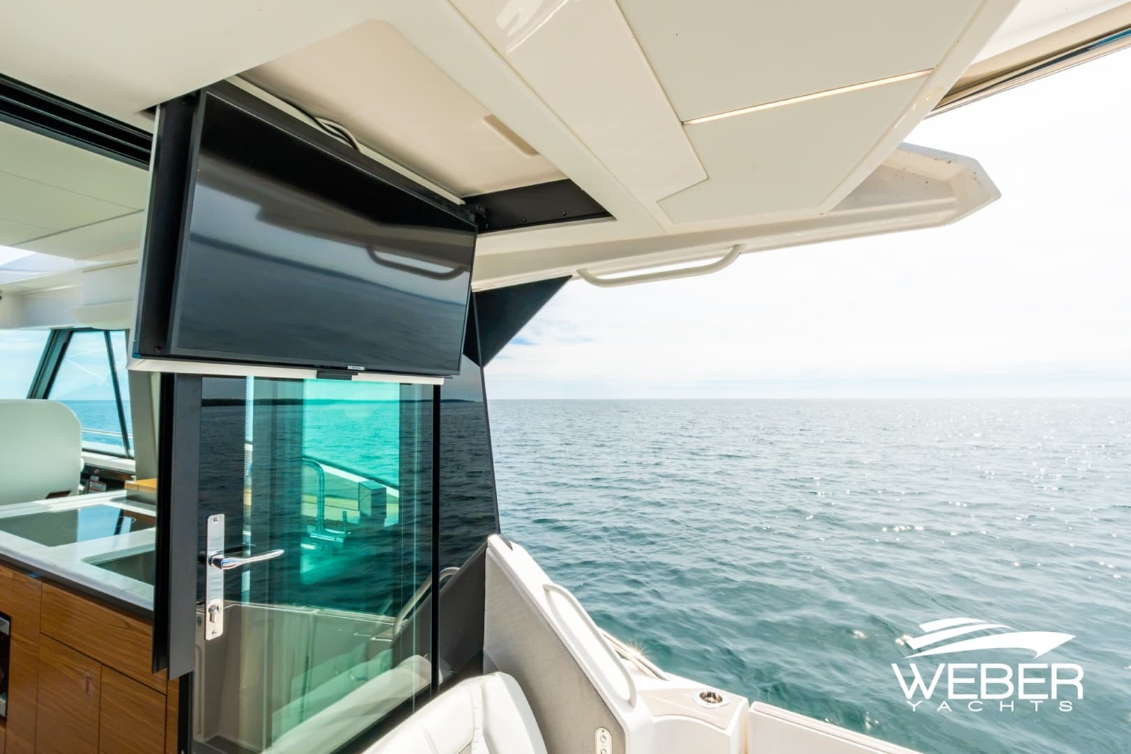 2026 Tiara Yachts 