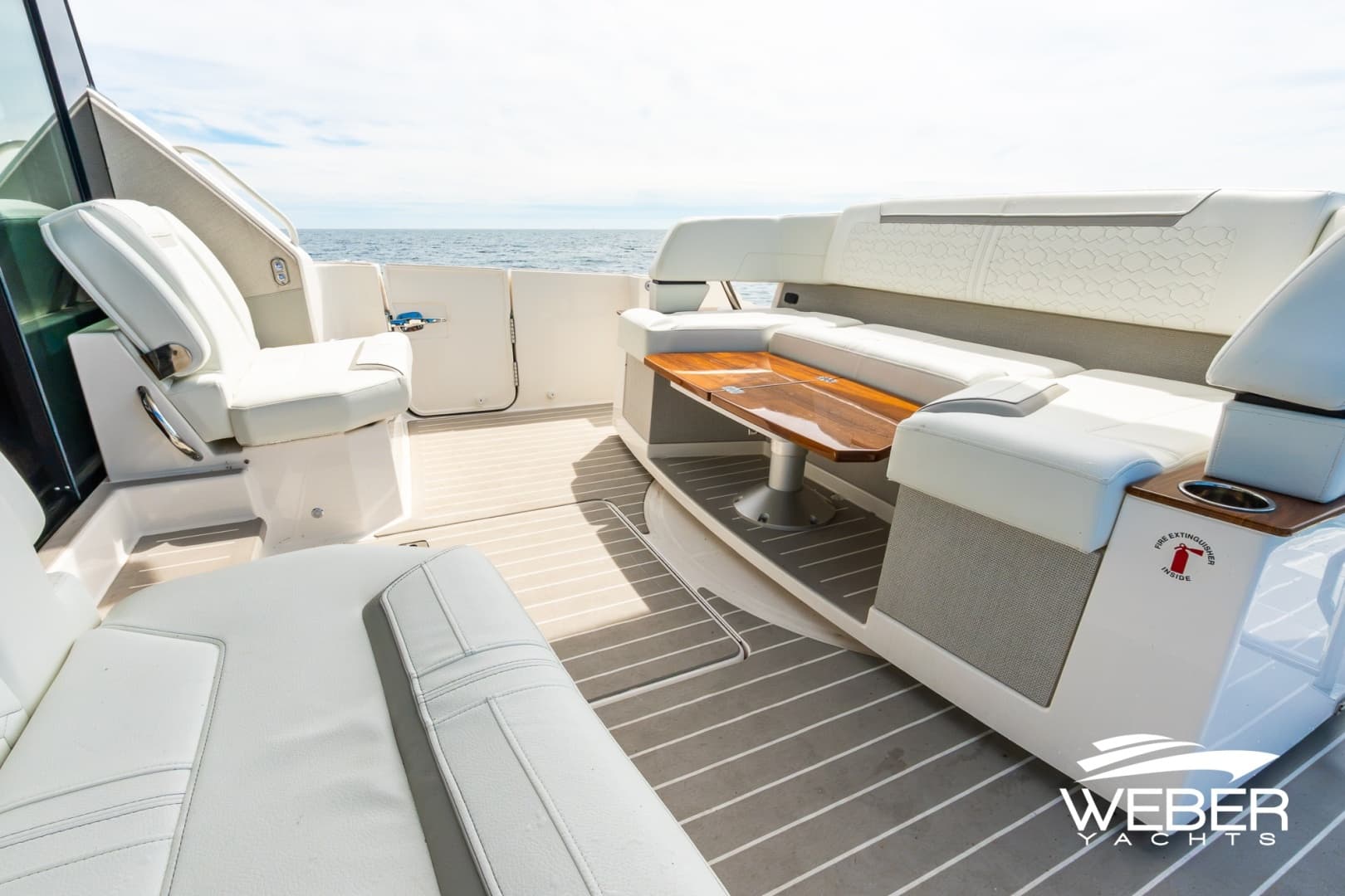 2026 Tiara Yachts 