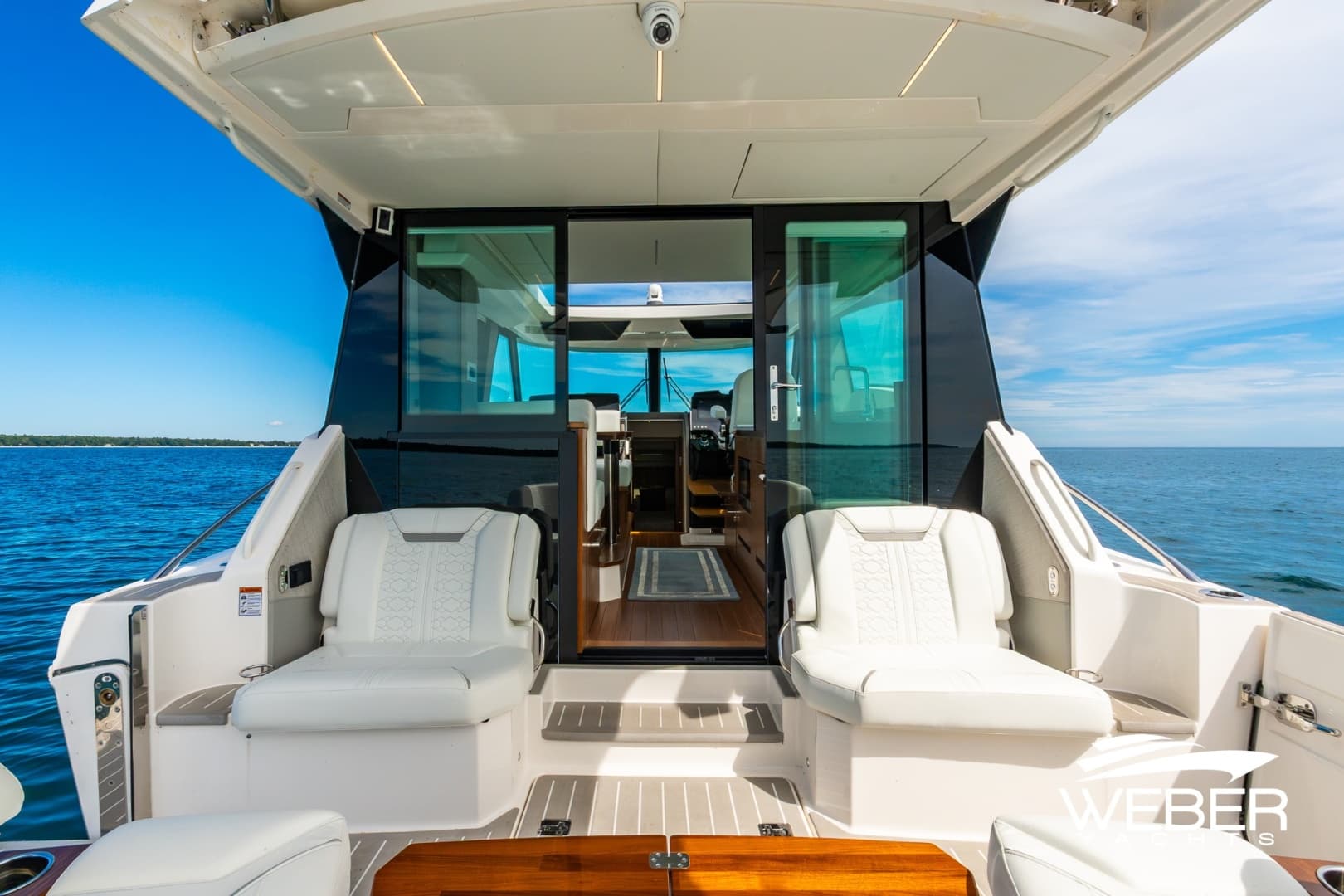 2026 Tiara Yachts 