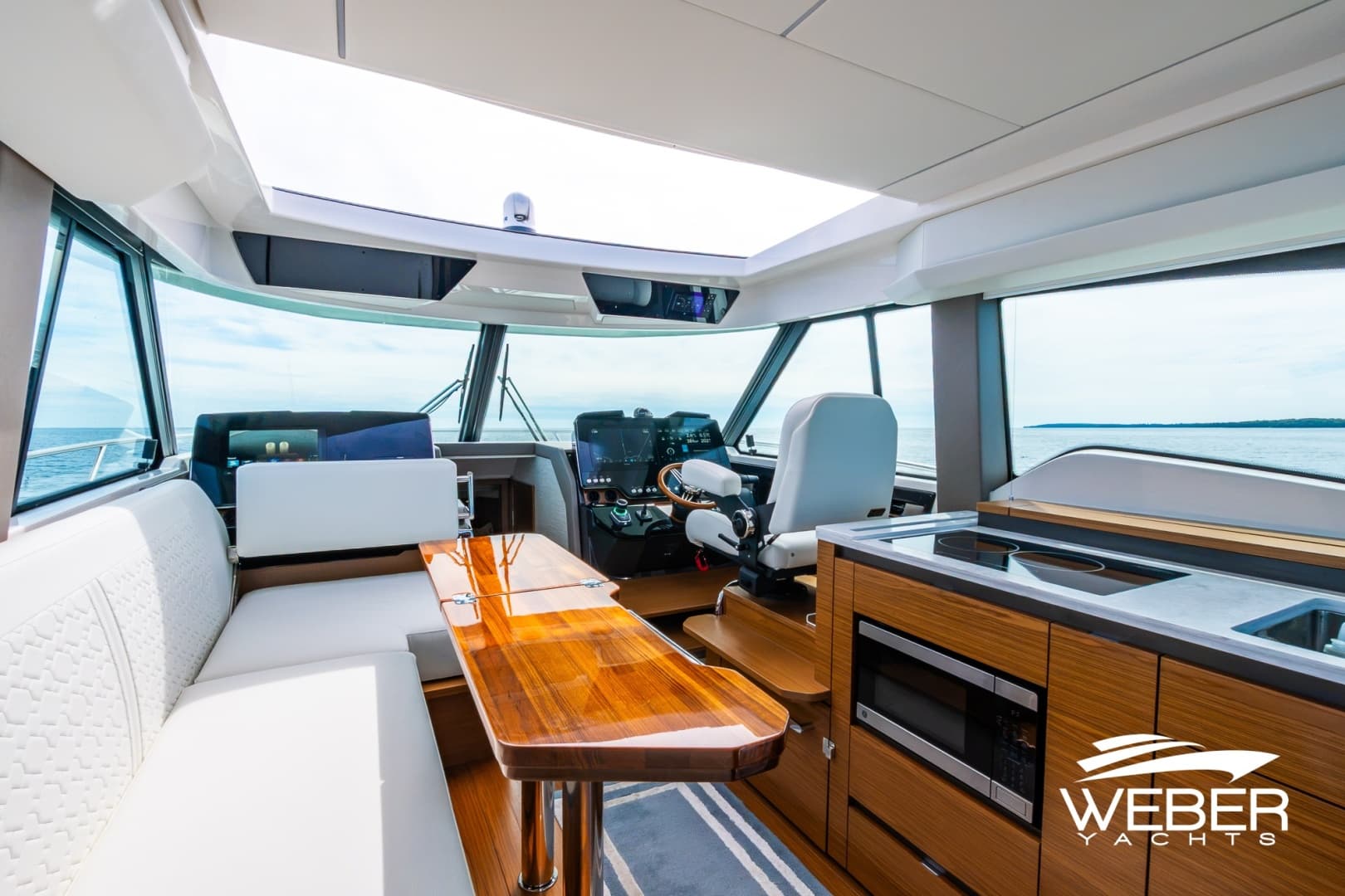 2026 Tiara Yachts 