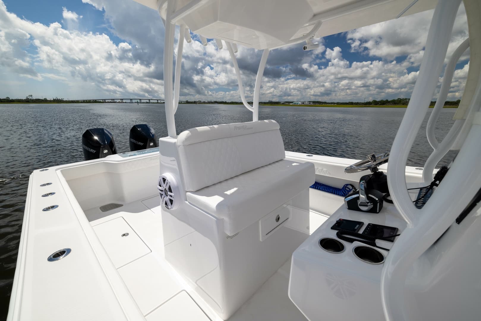 2025 Front Runner Center Console