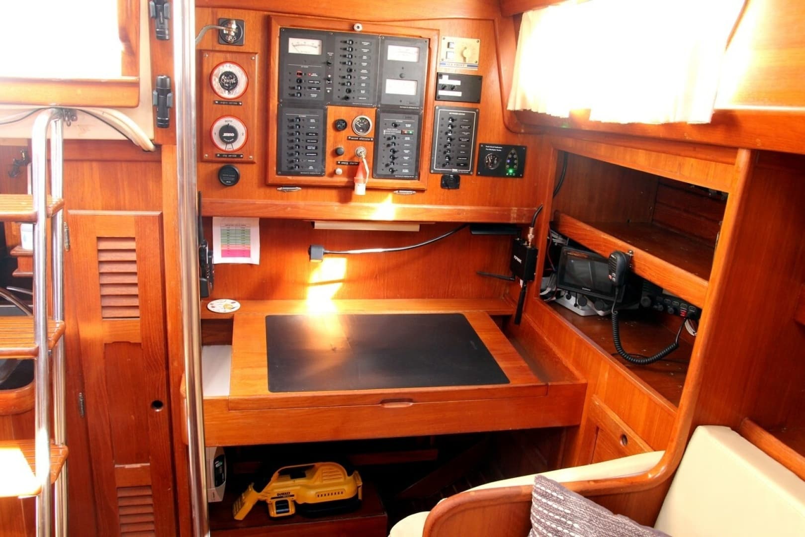 1982 Bristol 41.1
