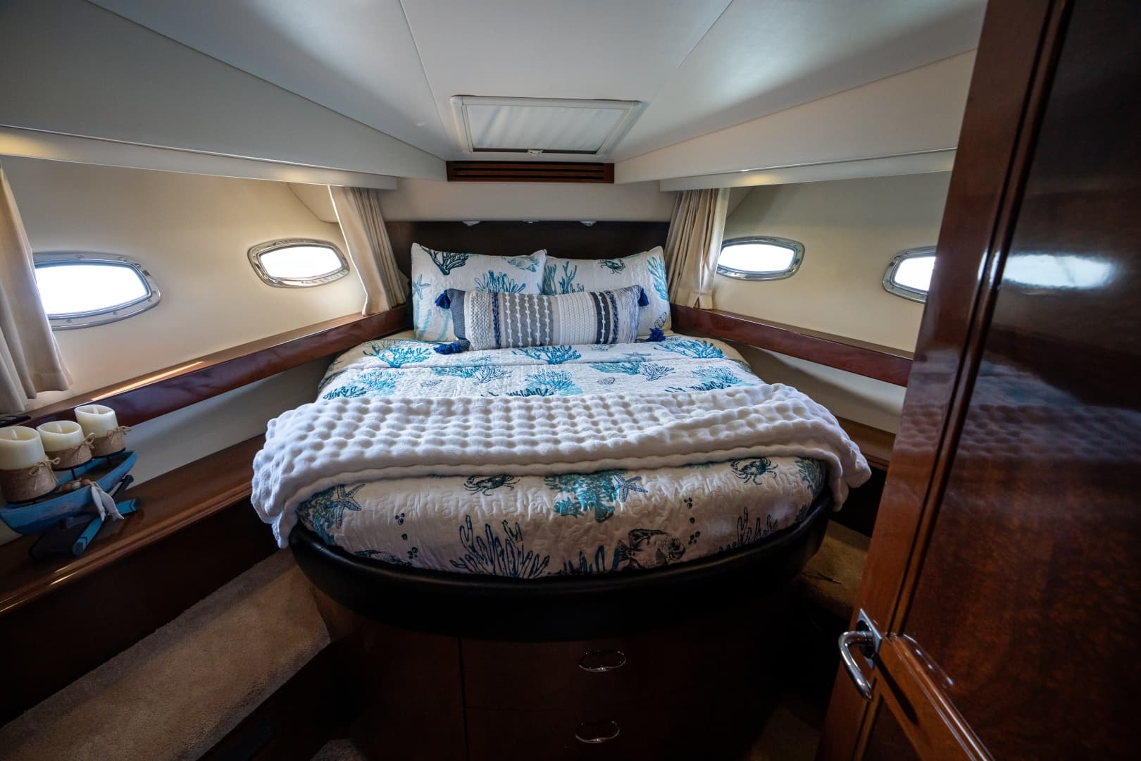 2007 Carver 56 Voyager SE