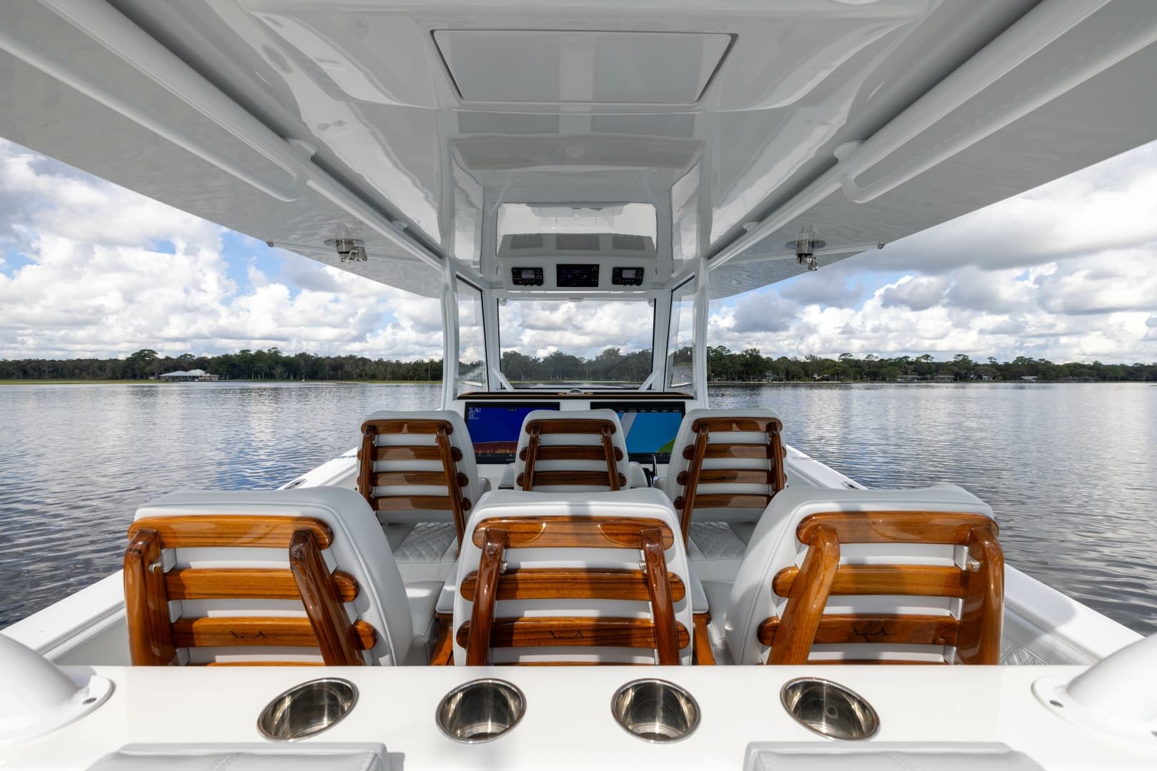 2025 Front Runner Catamaran