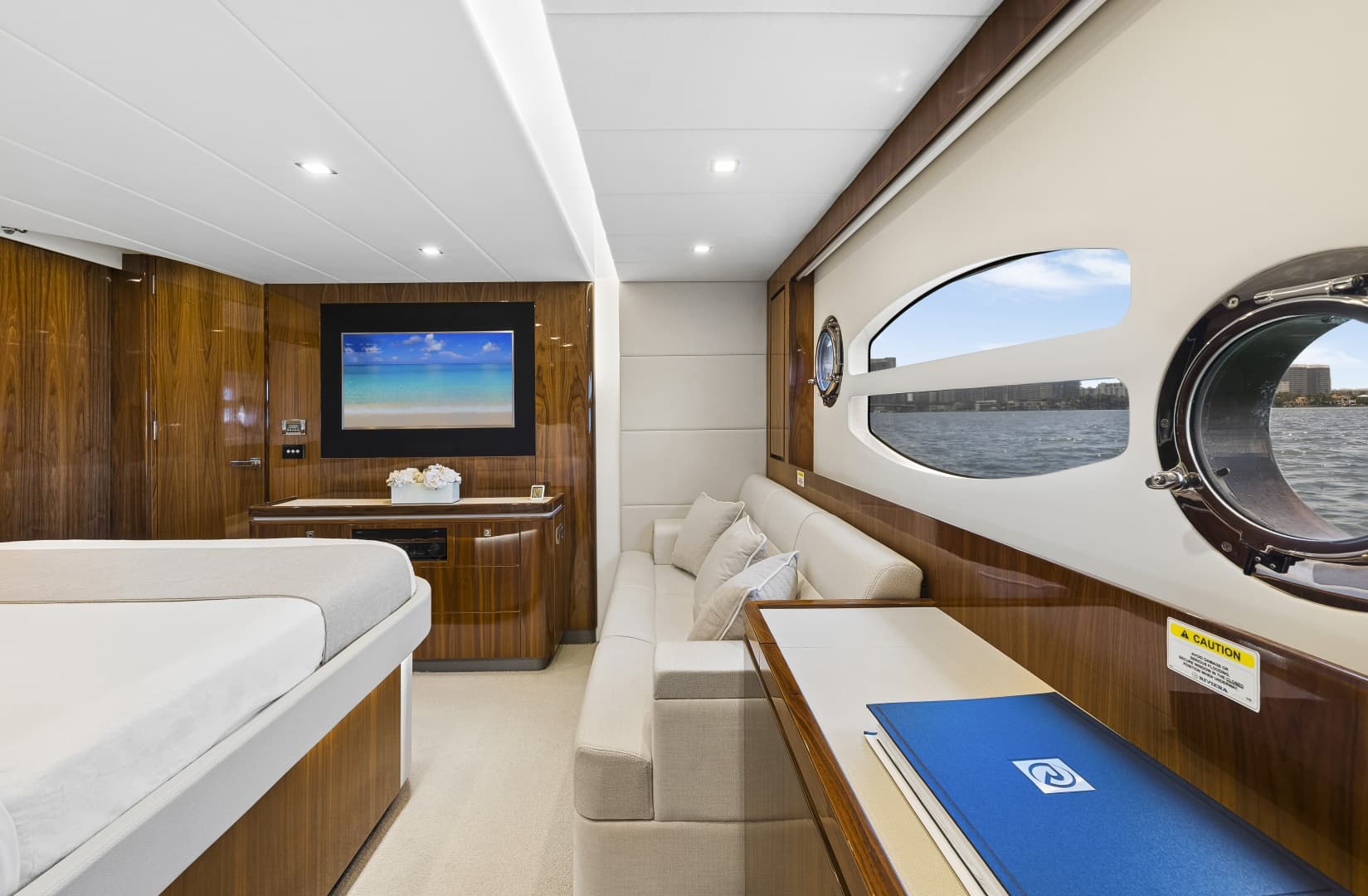 2019 Riviera 6000SY