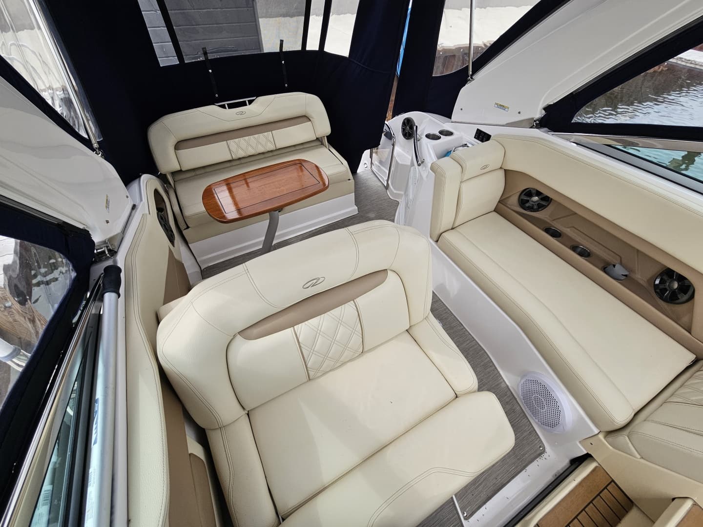 2019 Regal 28 Express