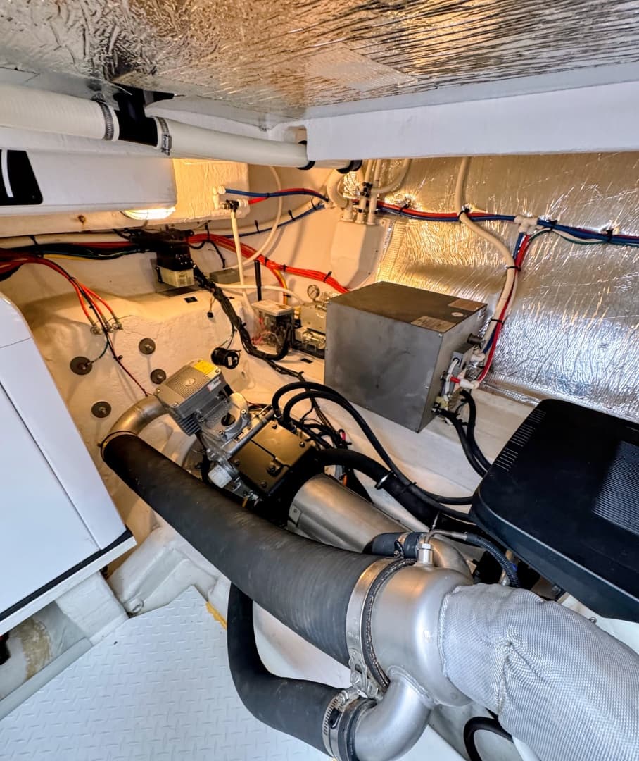 2016 Cruisers Yachts 45 Cantius