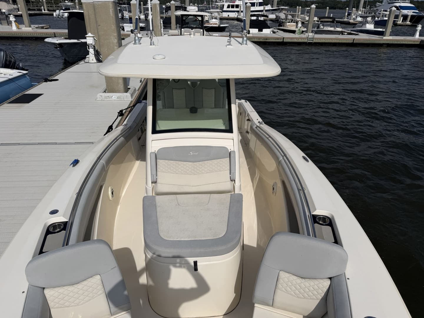 2021 Scout 305 LXF