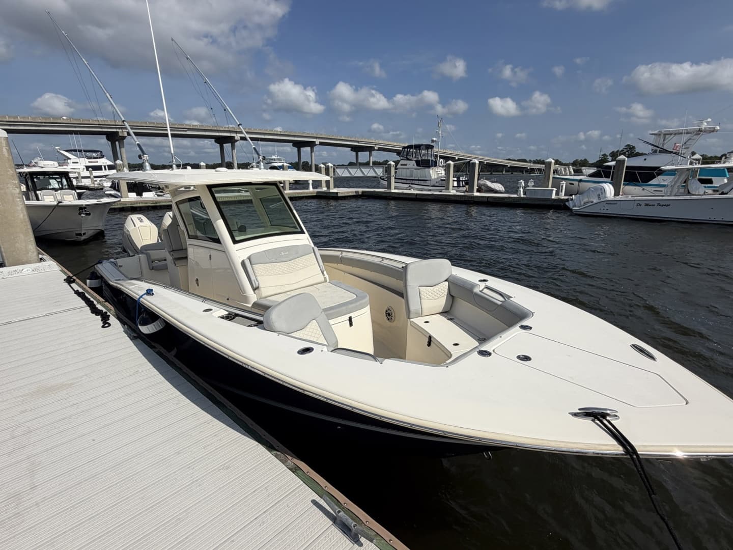 2021 Scout 305 LXF