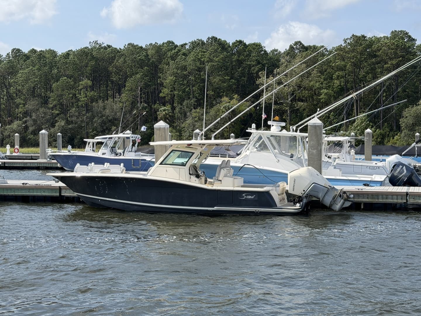 2021 Scout 305 LXF