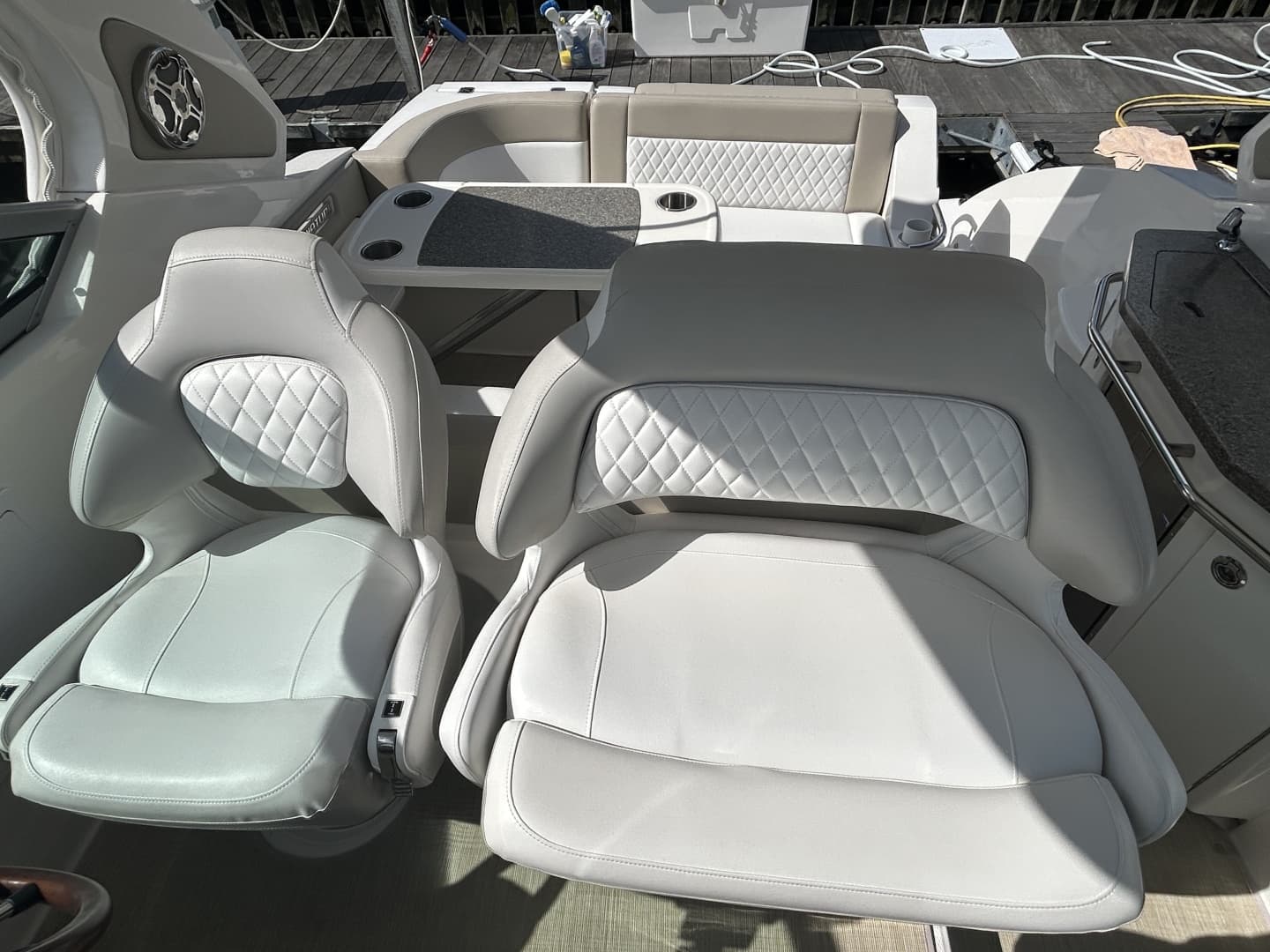 2015 Chaparral 310 Signature