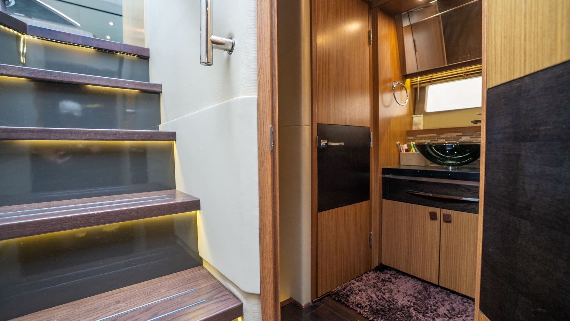 2016 Sea Ray L590