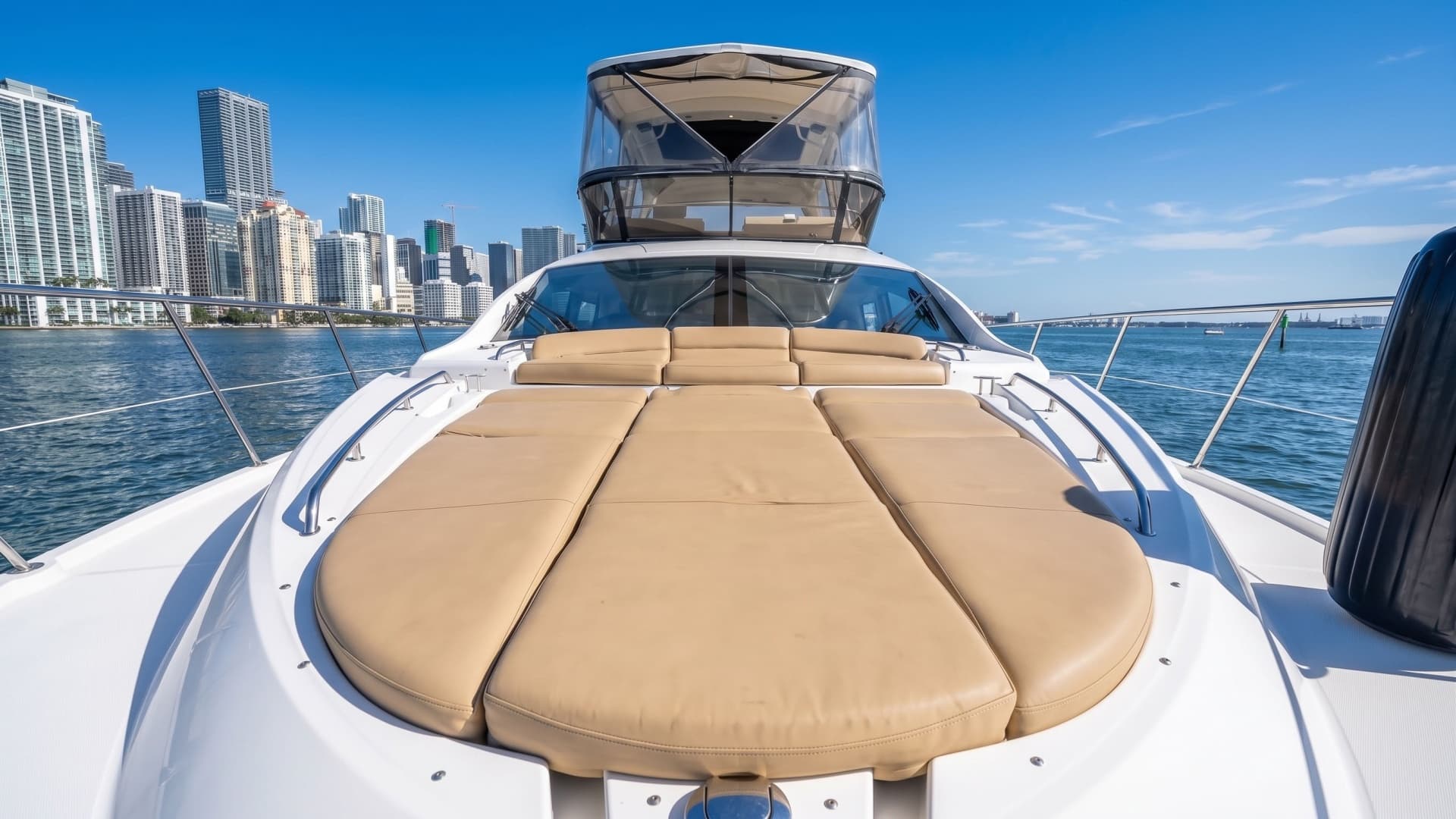 2016 Sea Ray L590