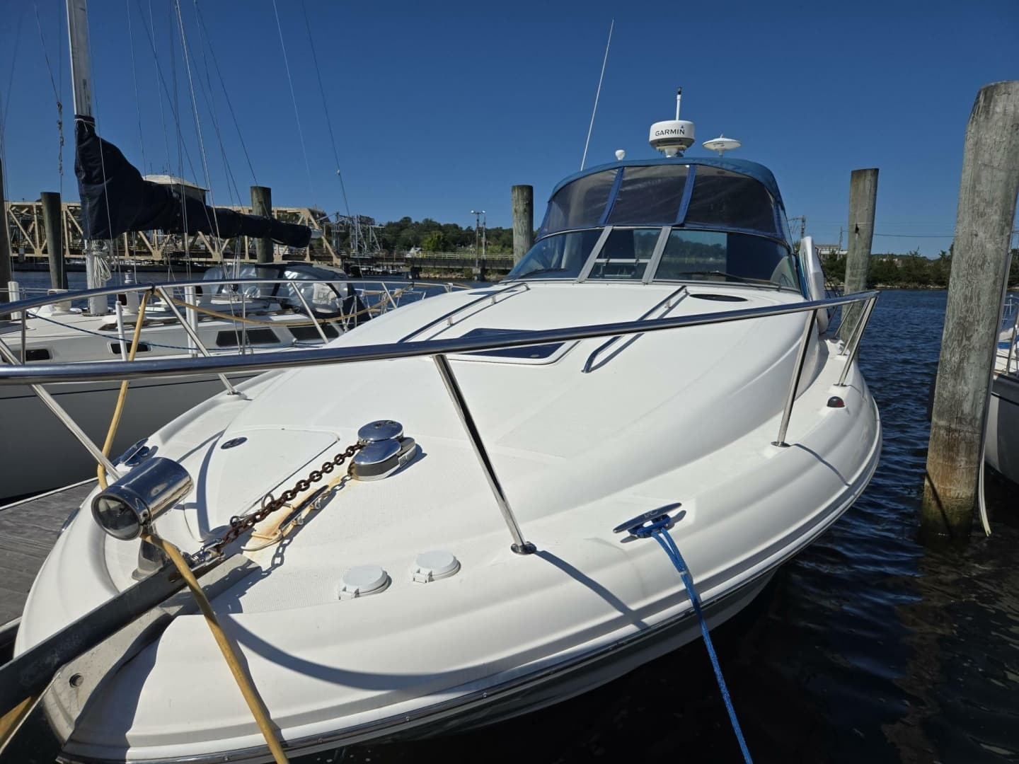 2005 Sea Ray 320 Sundancer
