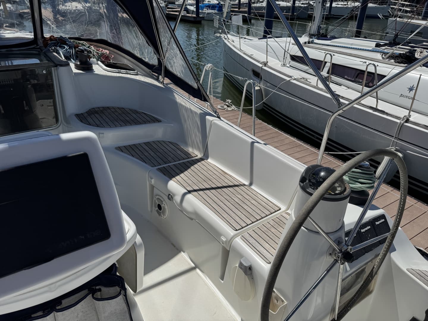 2006 Jeanneau 42DS