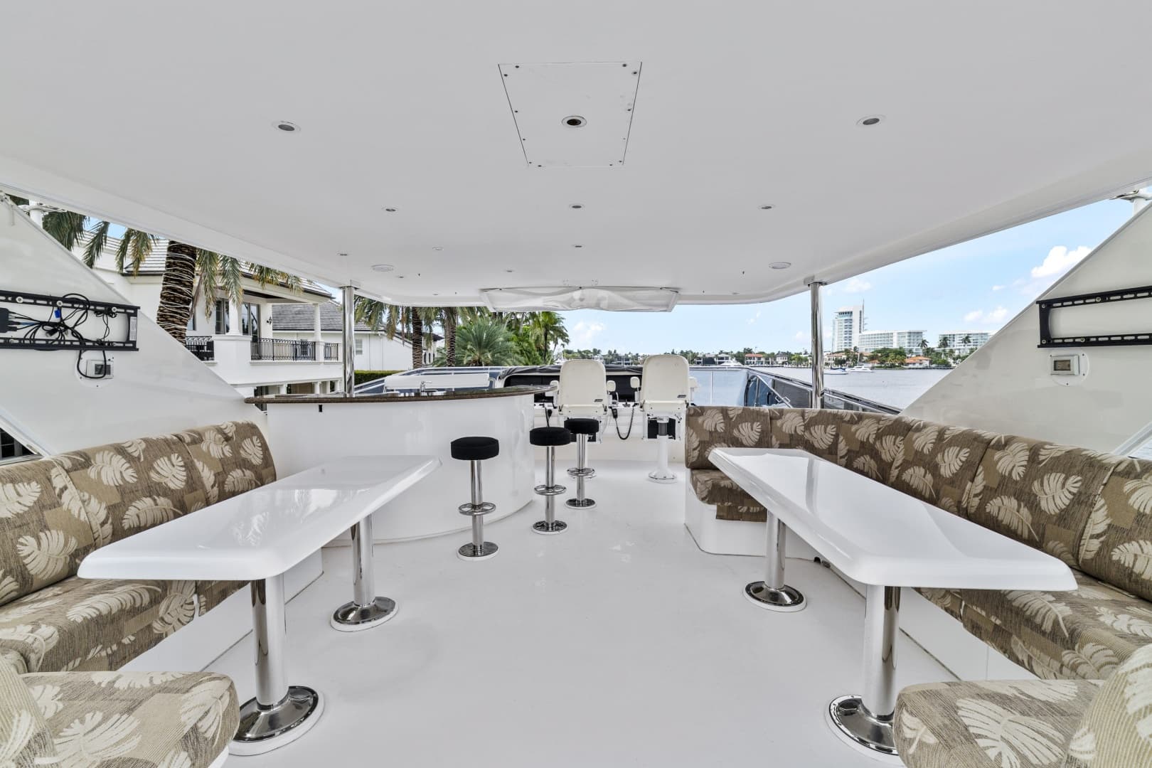 Flybridge Looking Forward