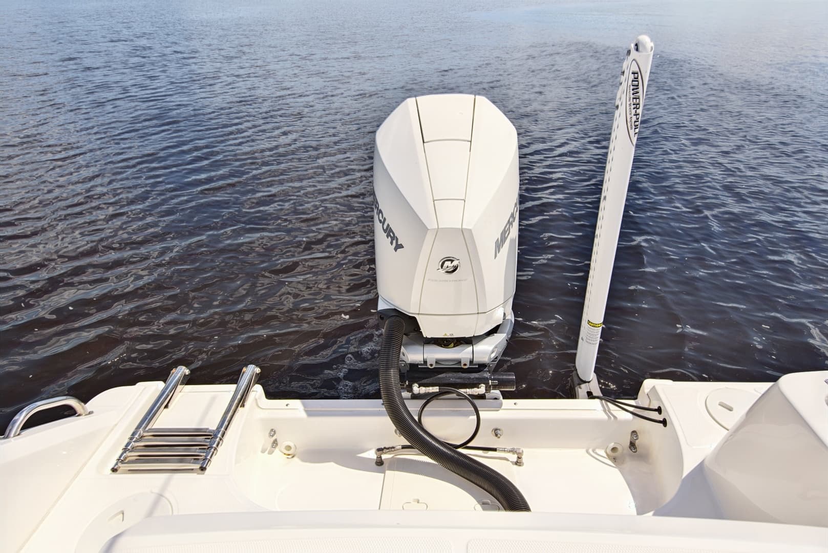 2022 Boston Whaler 230 Outrage