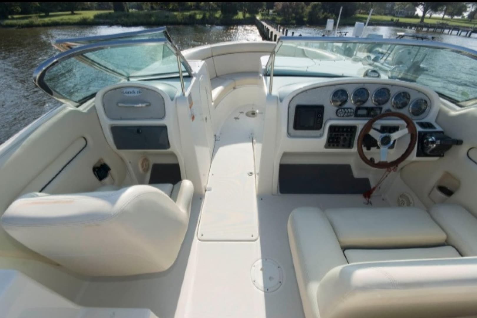 2005 Chris-Craft Launch 28