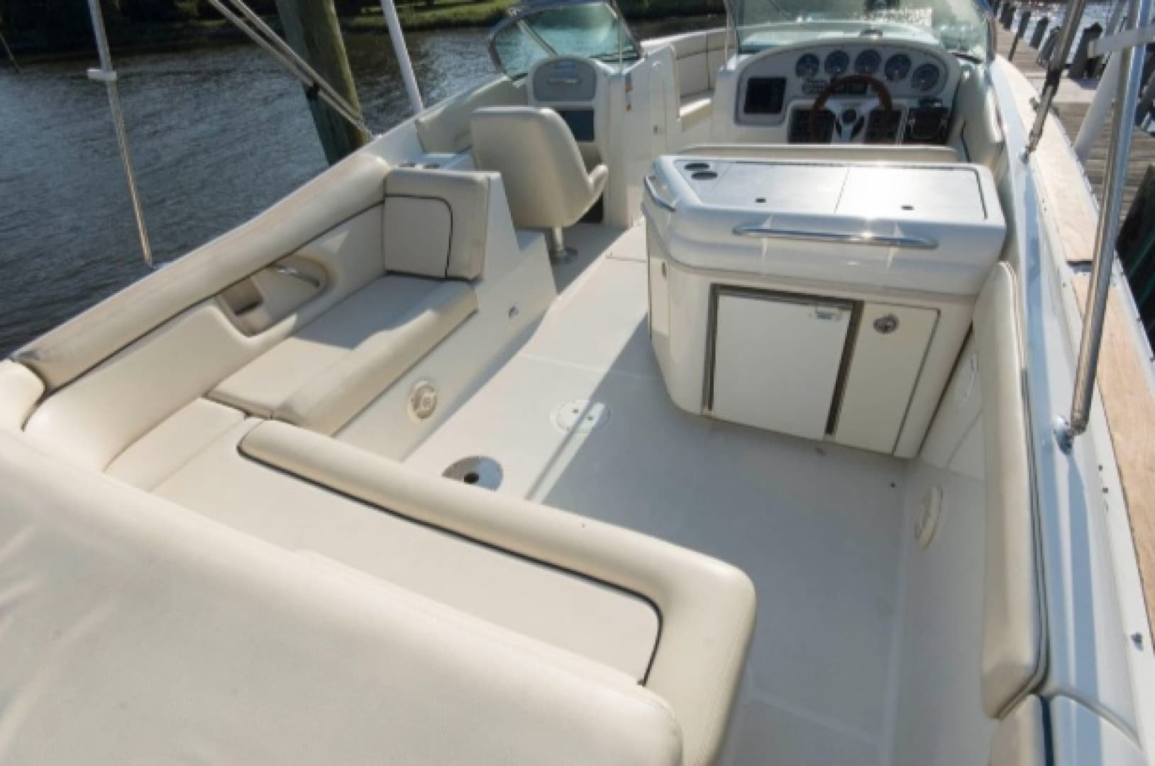 2005 Chris-Craft Launch 28