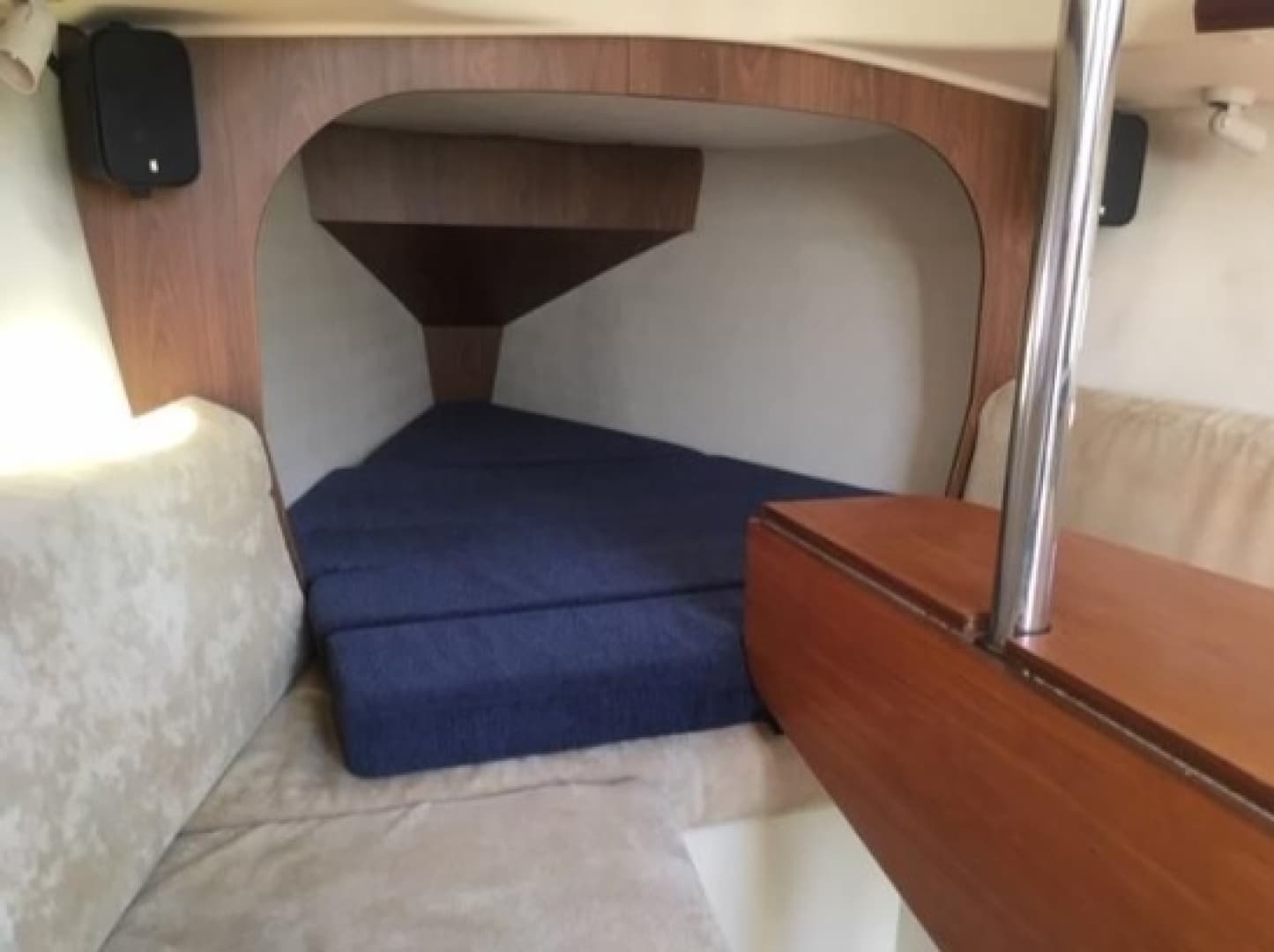 2005 Hunter 27