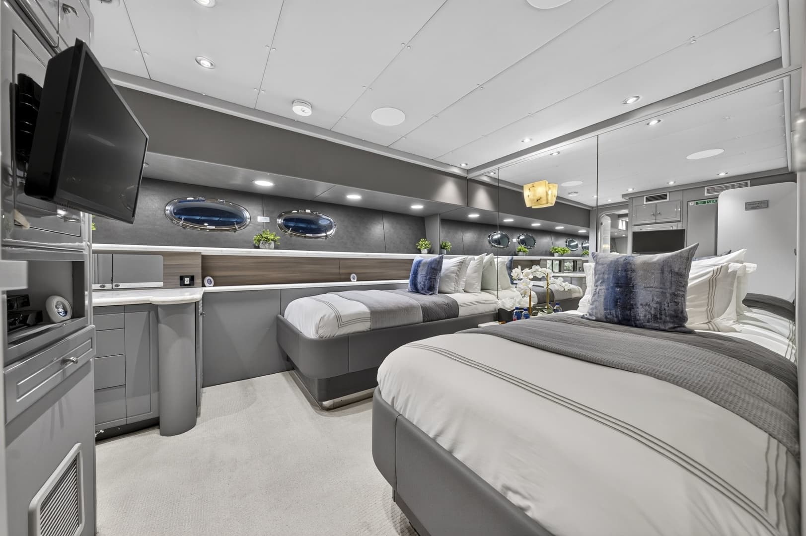 1989 Westport Flybridge Motoryacht