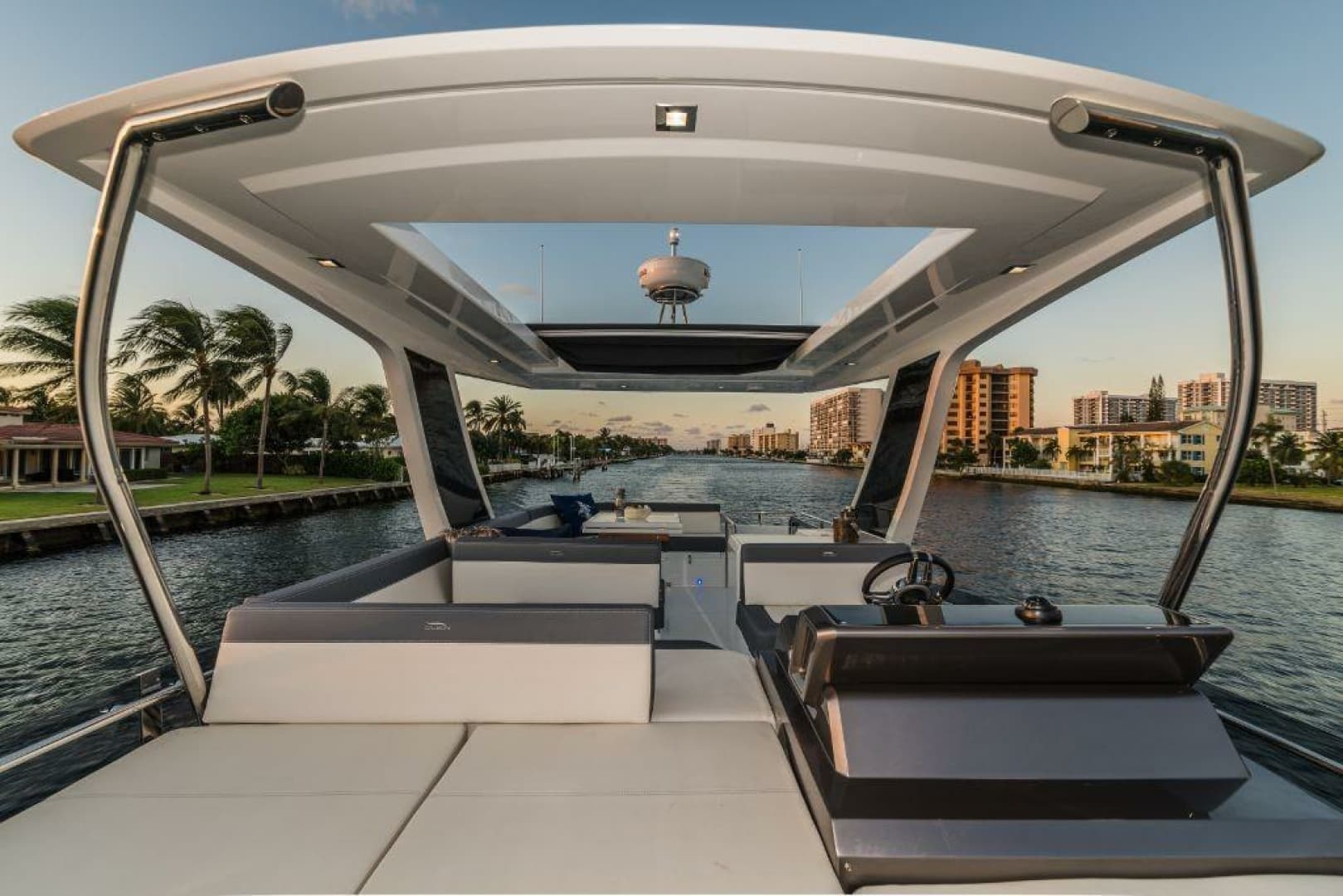2025 Galeon 500 FLY
