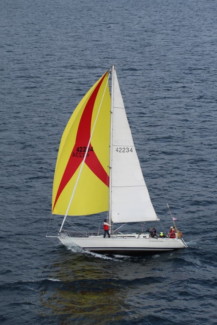 42' Beneteau port profile2