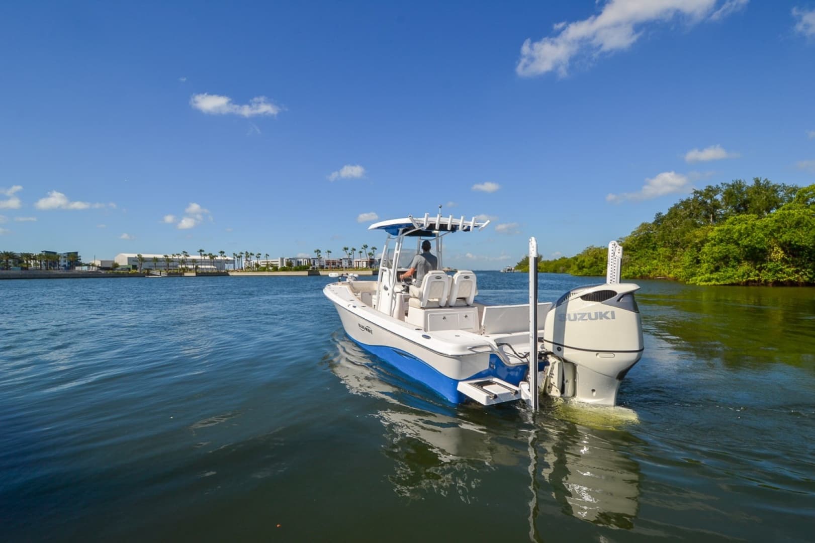 2020 Blue Wave 2800 Makaira