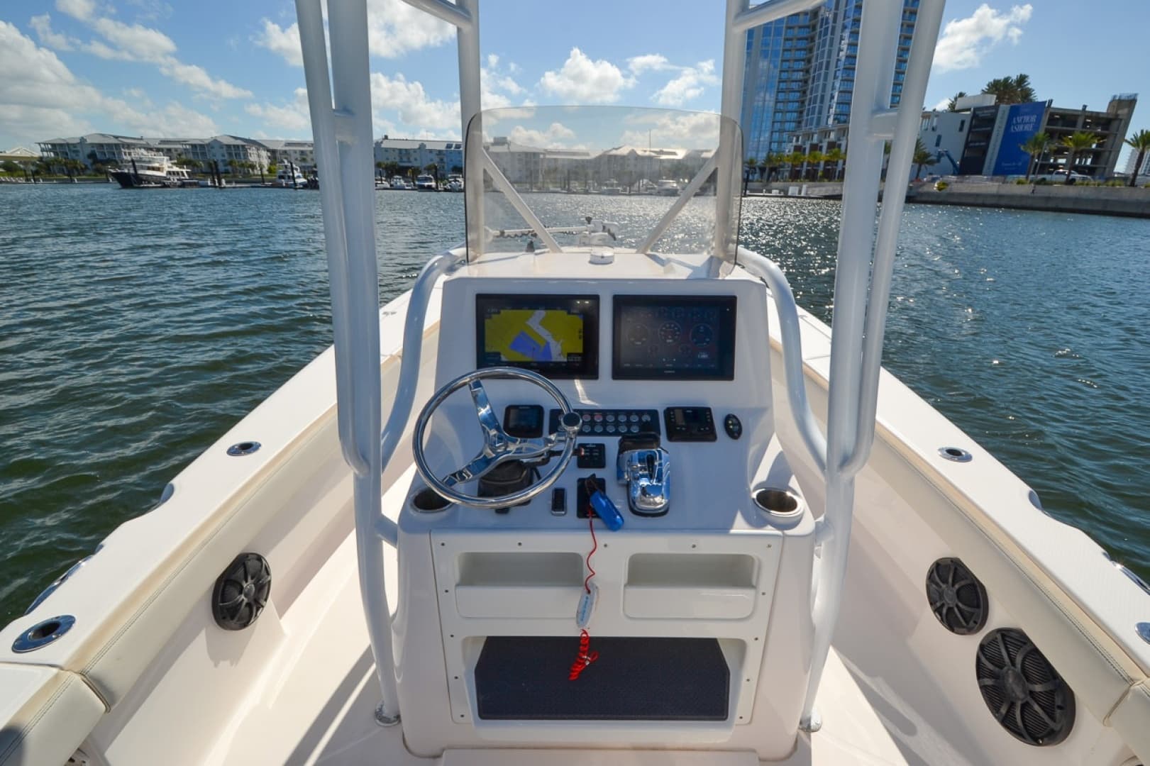 2020 Blue Wave 2800 Makaira