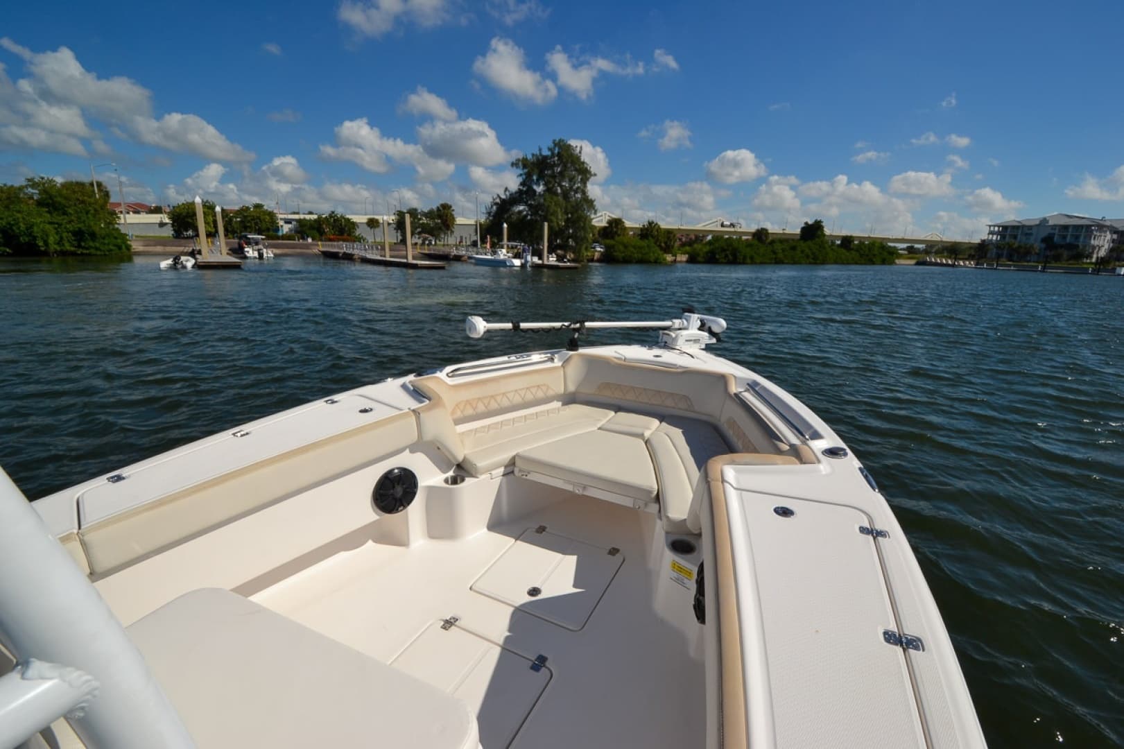2020 Blue Wave 2800 Makaira