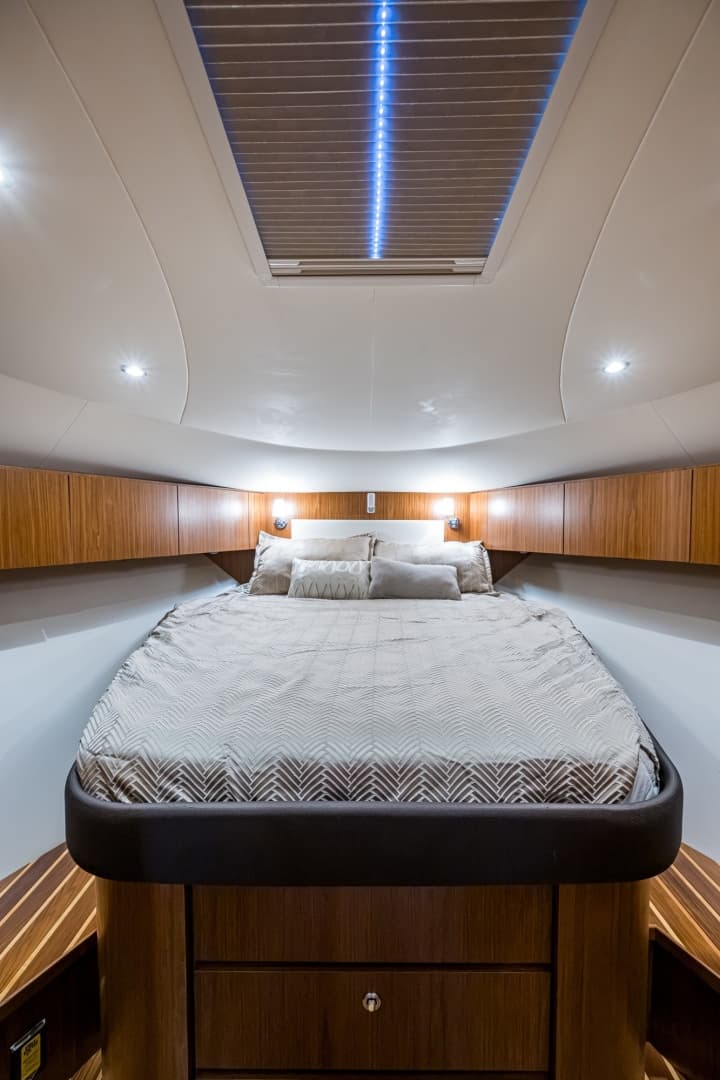 2018 Tiara Yachts 4300 Open
