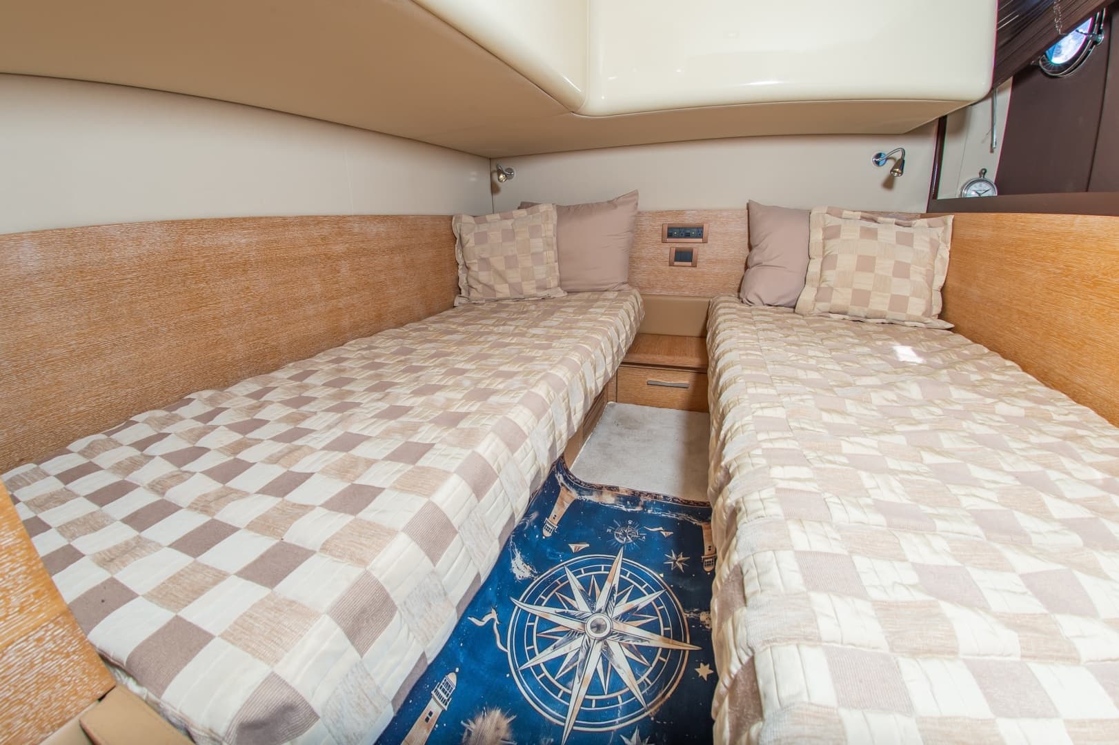 47 Azimut 2008 35