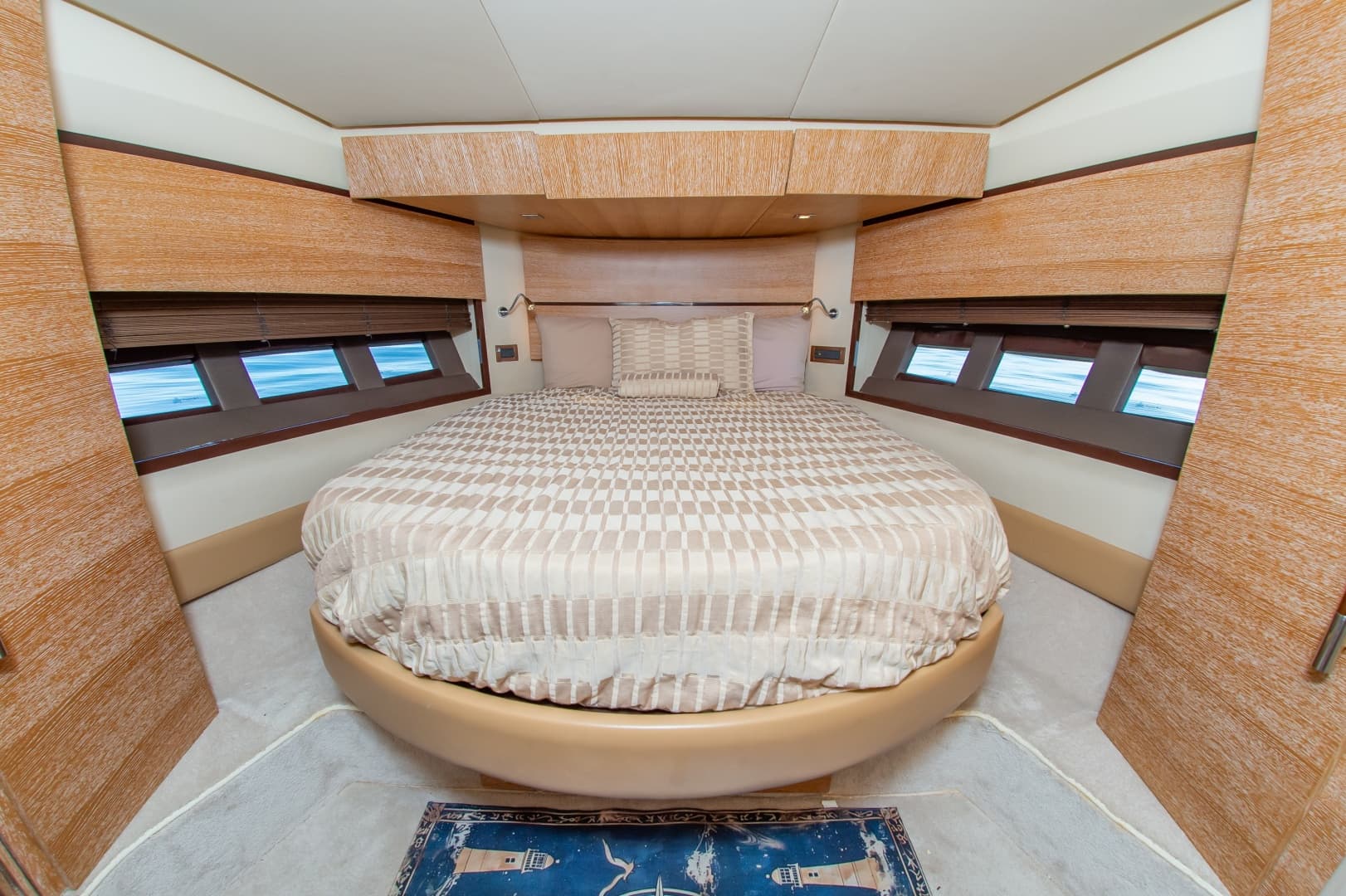 47 Azimut 2008 27