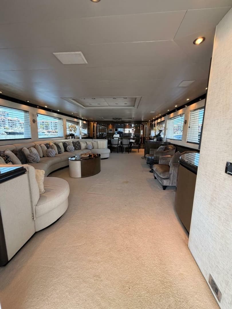 Main Saloon 3
