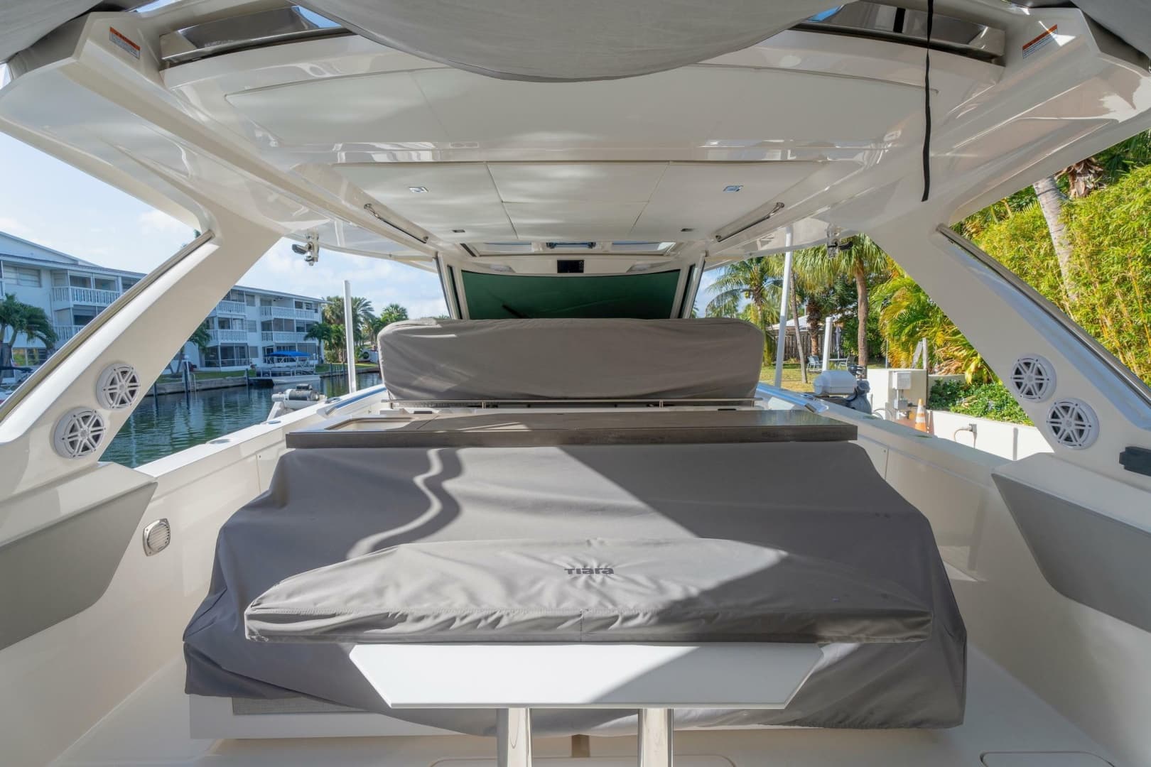 2024 Tiara Yachts 43 LS
