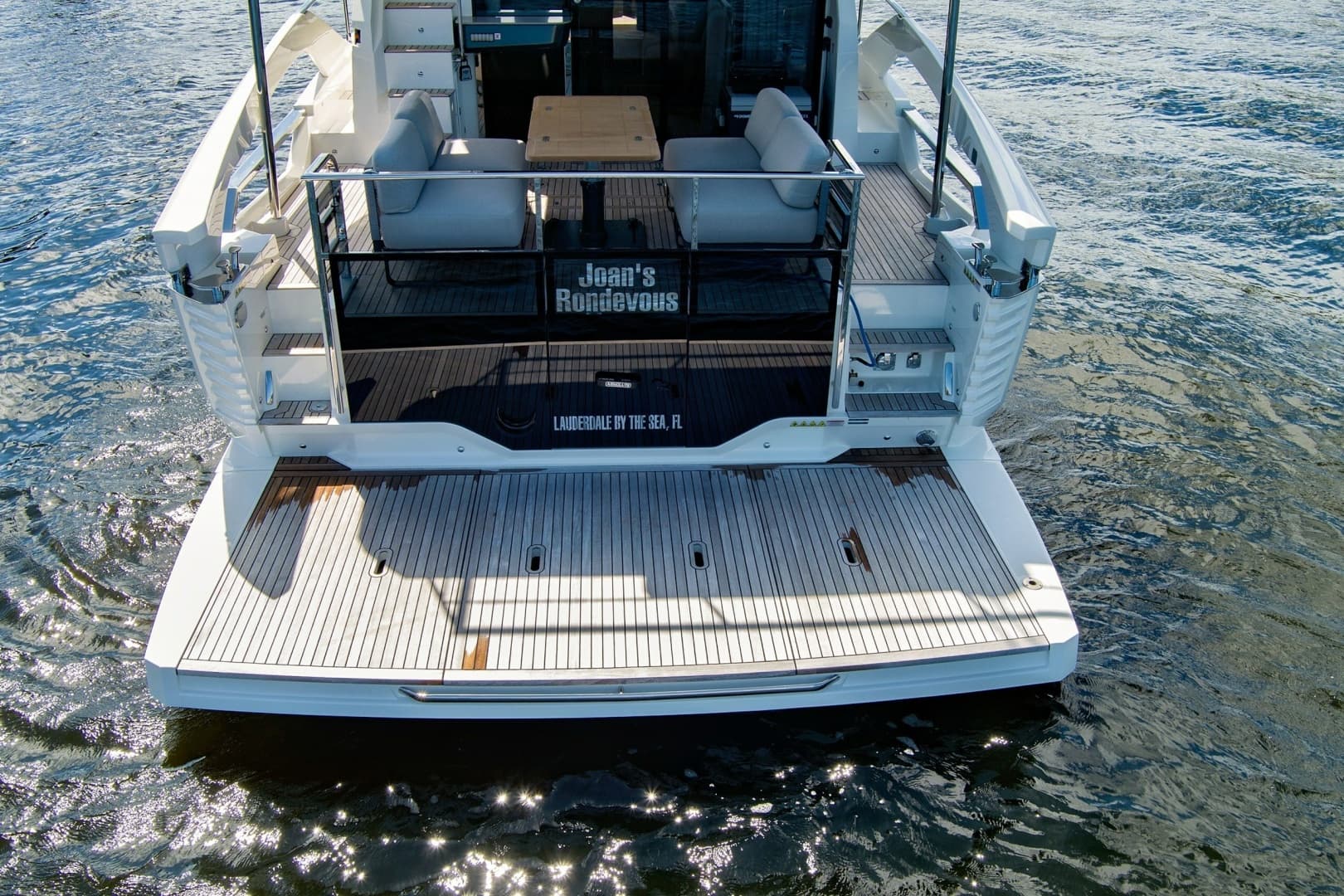 2025 Absolute 52 Fly