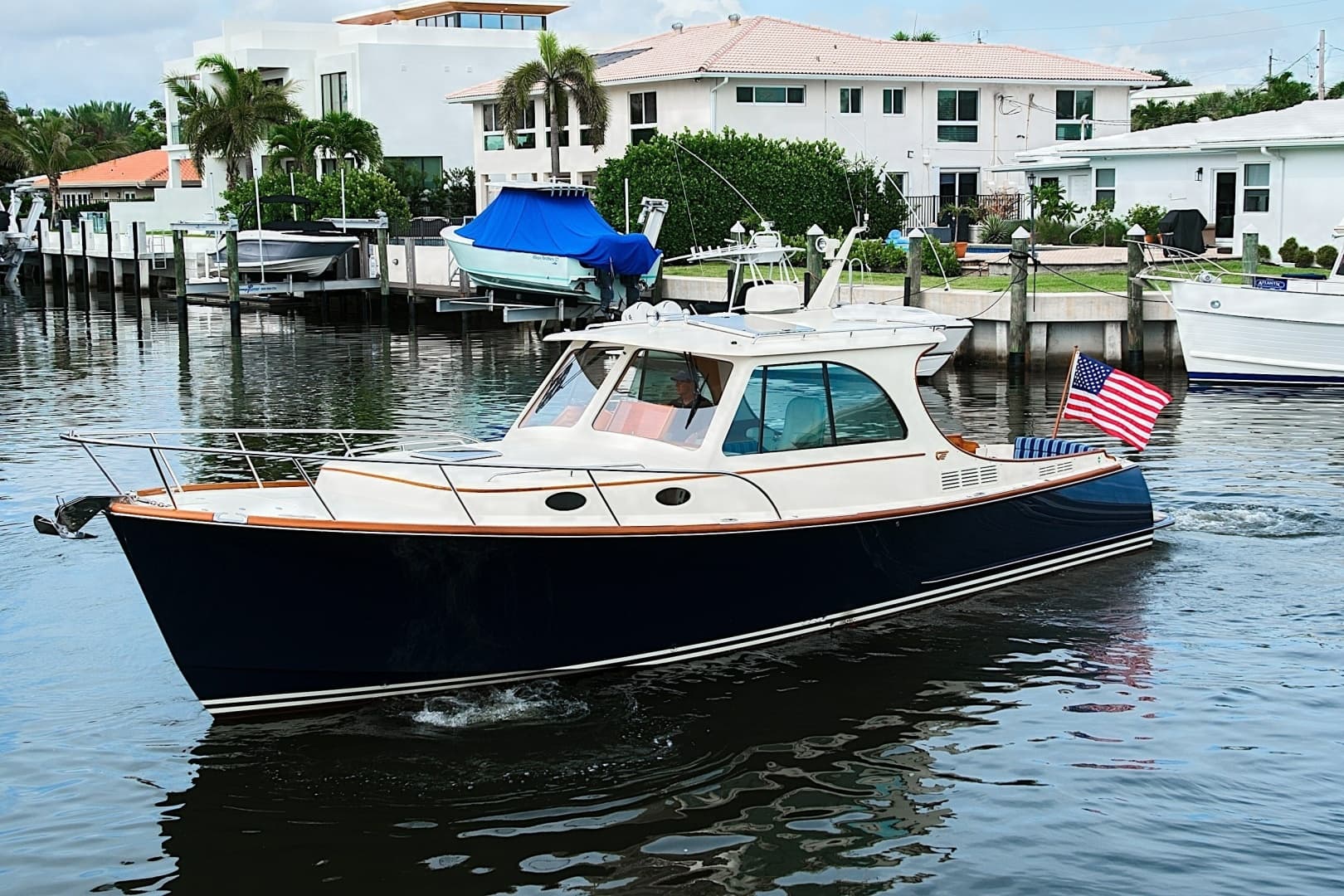 2018 Hinckley Picnic Boat 37 MKIII