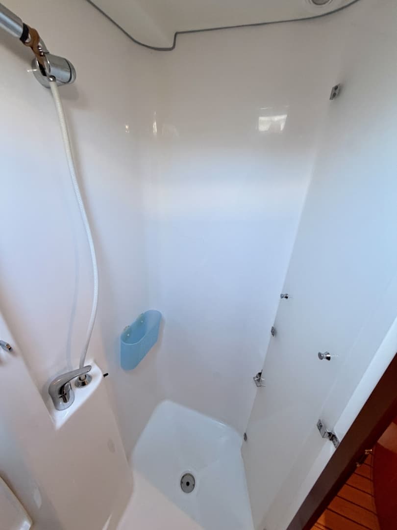 2006 Beneteau 423