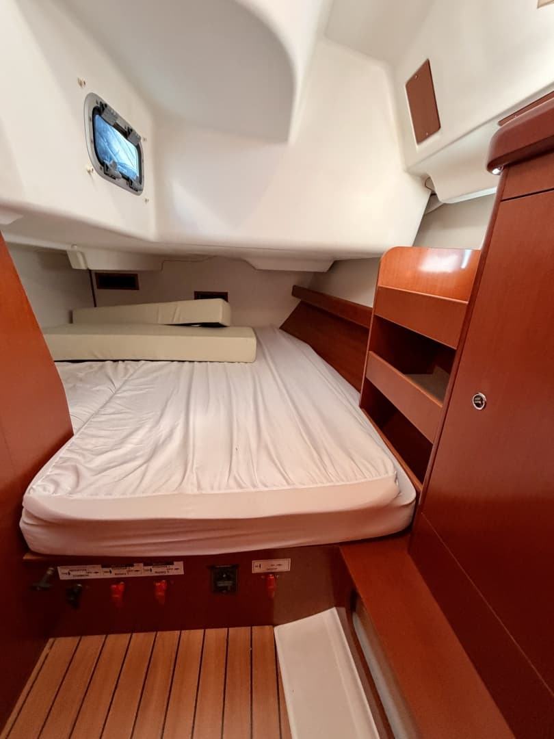 2006 Beneteau 423