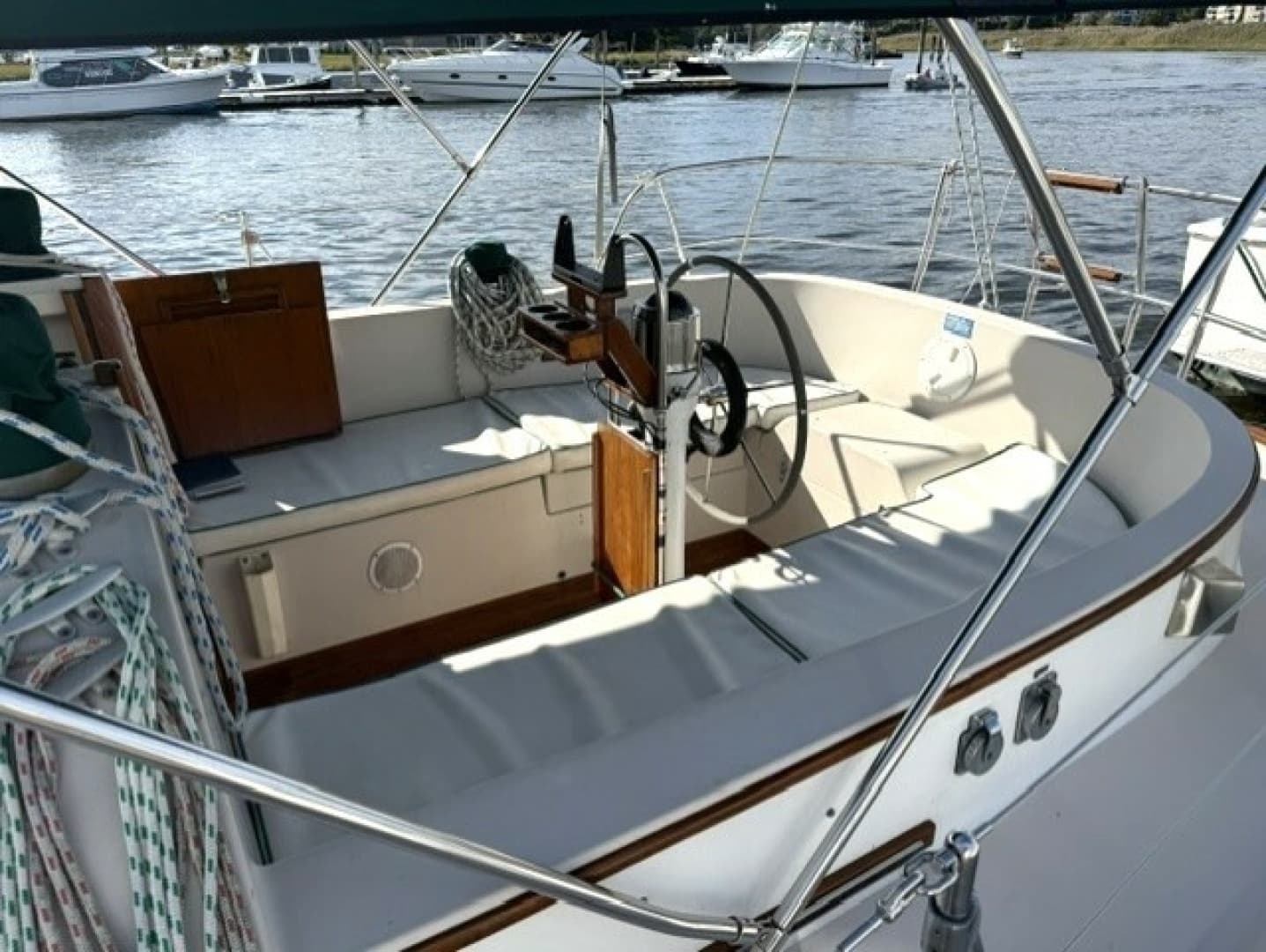 1985 Nonsuch Ultra