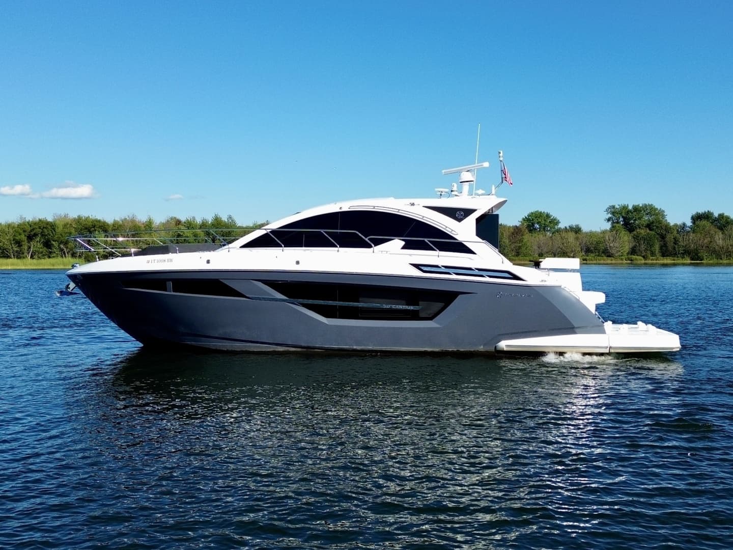 2023 Cruisers Yachts 50 Cantius