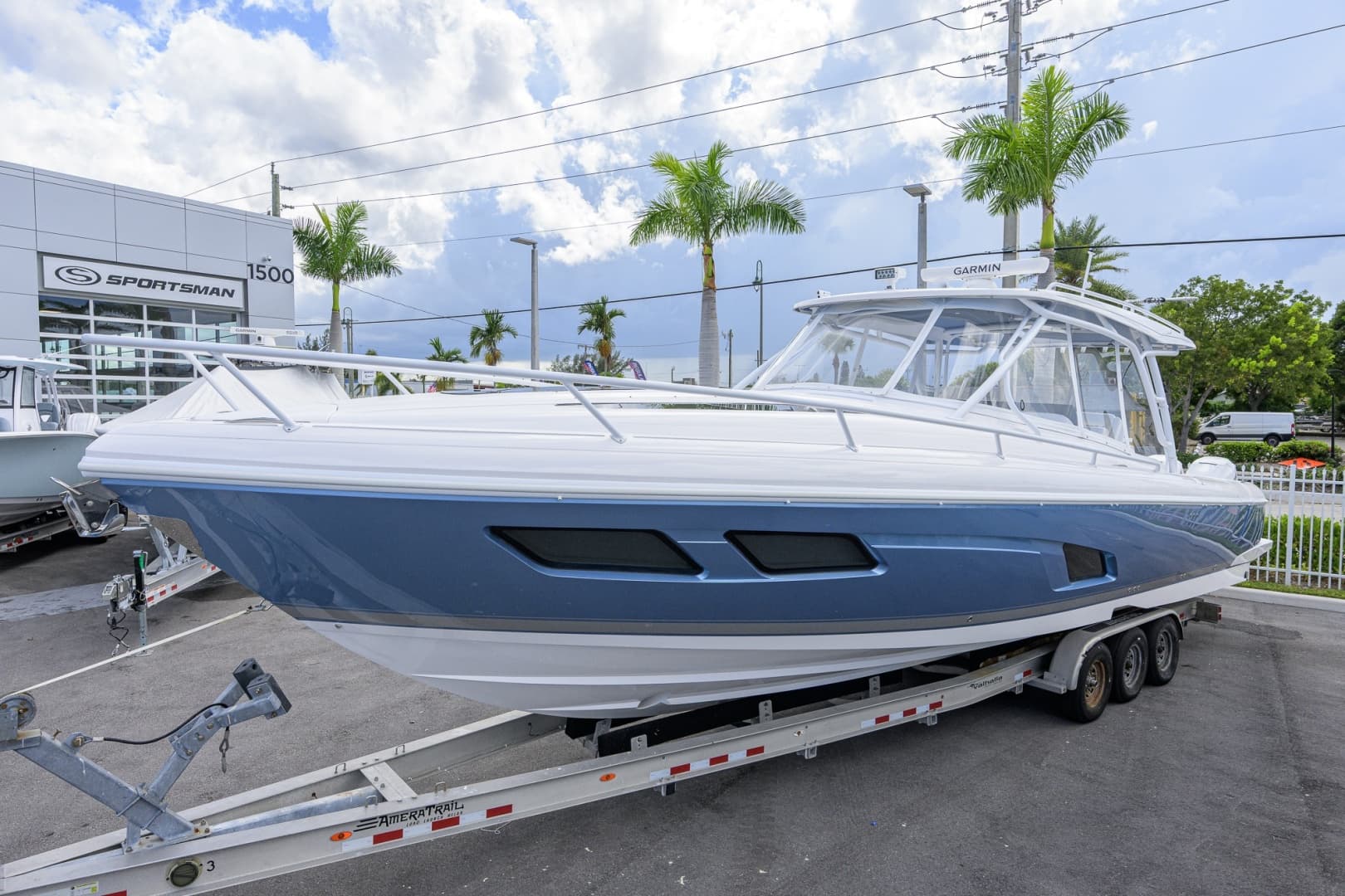 2022 Intrepid 409 Valor