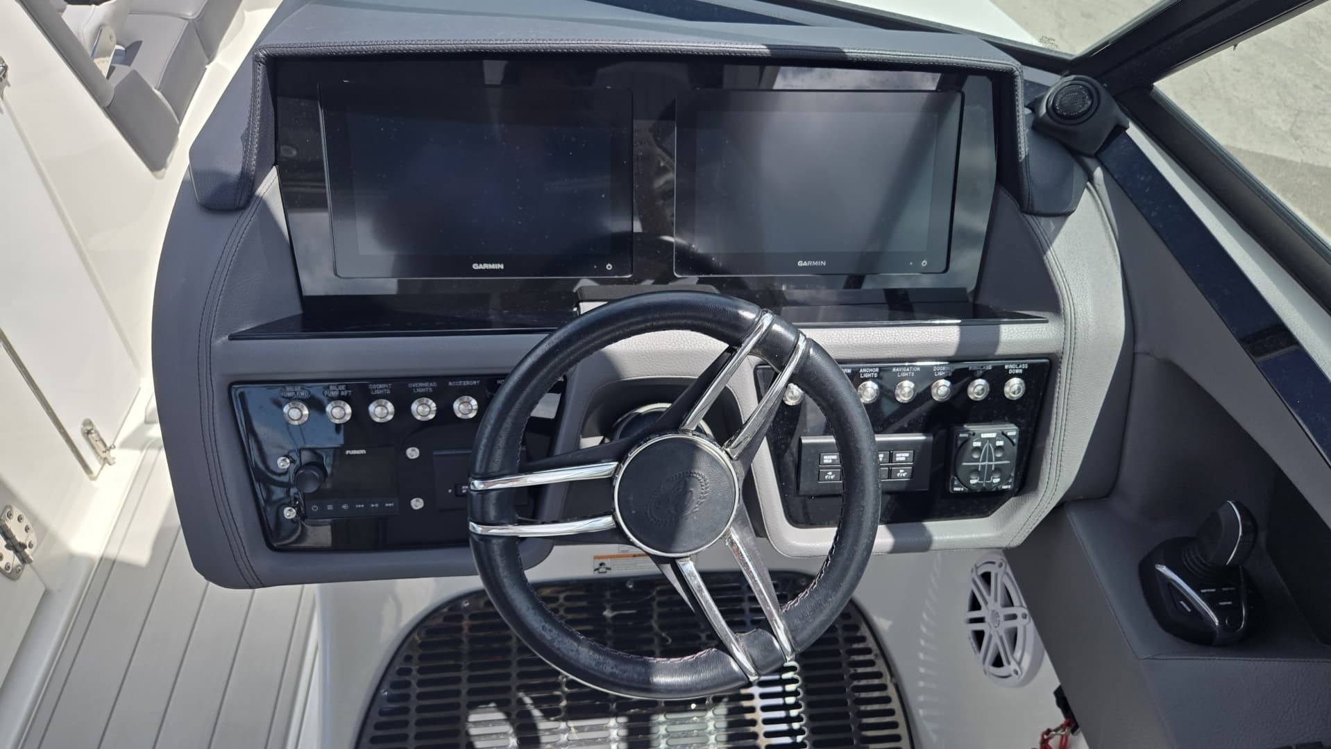 2023 Cobalt 30SC