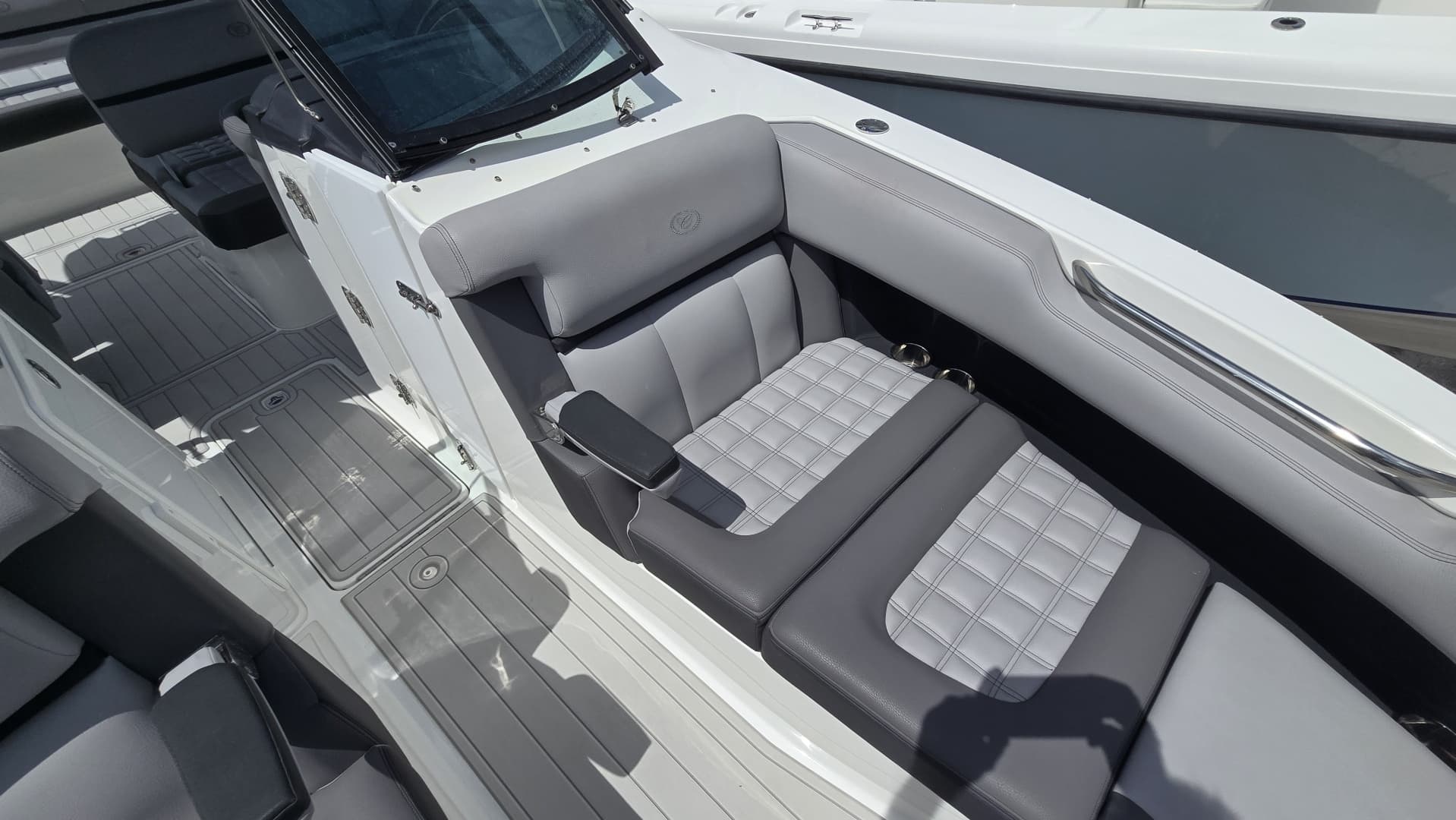 2023 Cobalt 30SC