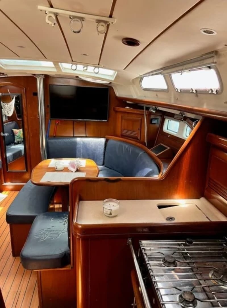2005 Beneteau 423